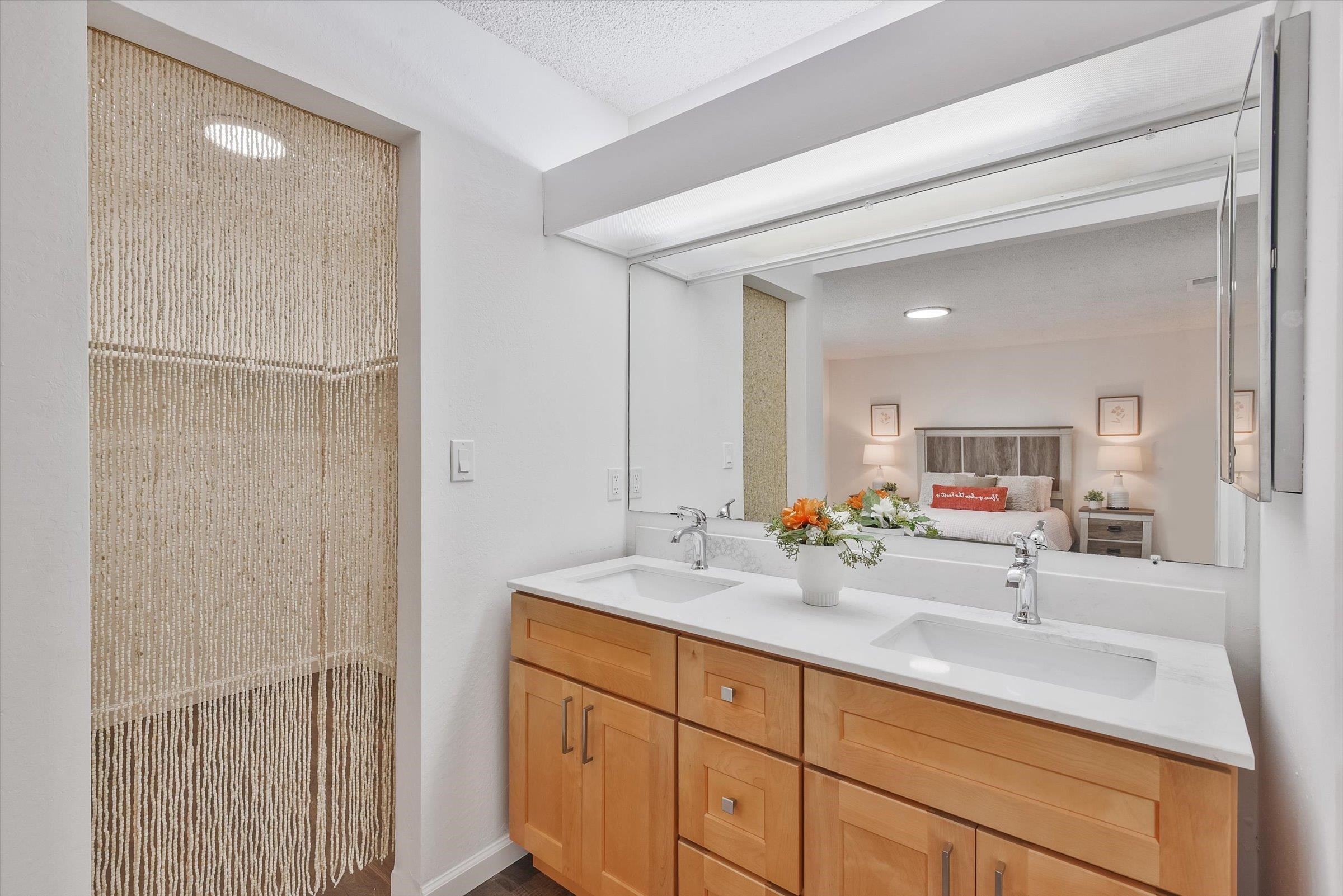 Detail Gallery Image 12 of 33 For 1524 Ridgewood Dr, Martinez,  CA 94553 - 4 Beds | 2/1 Baths