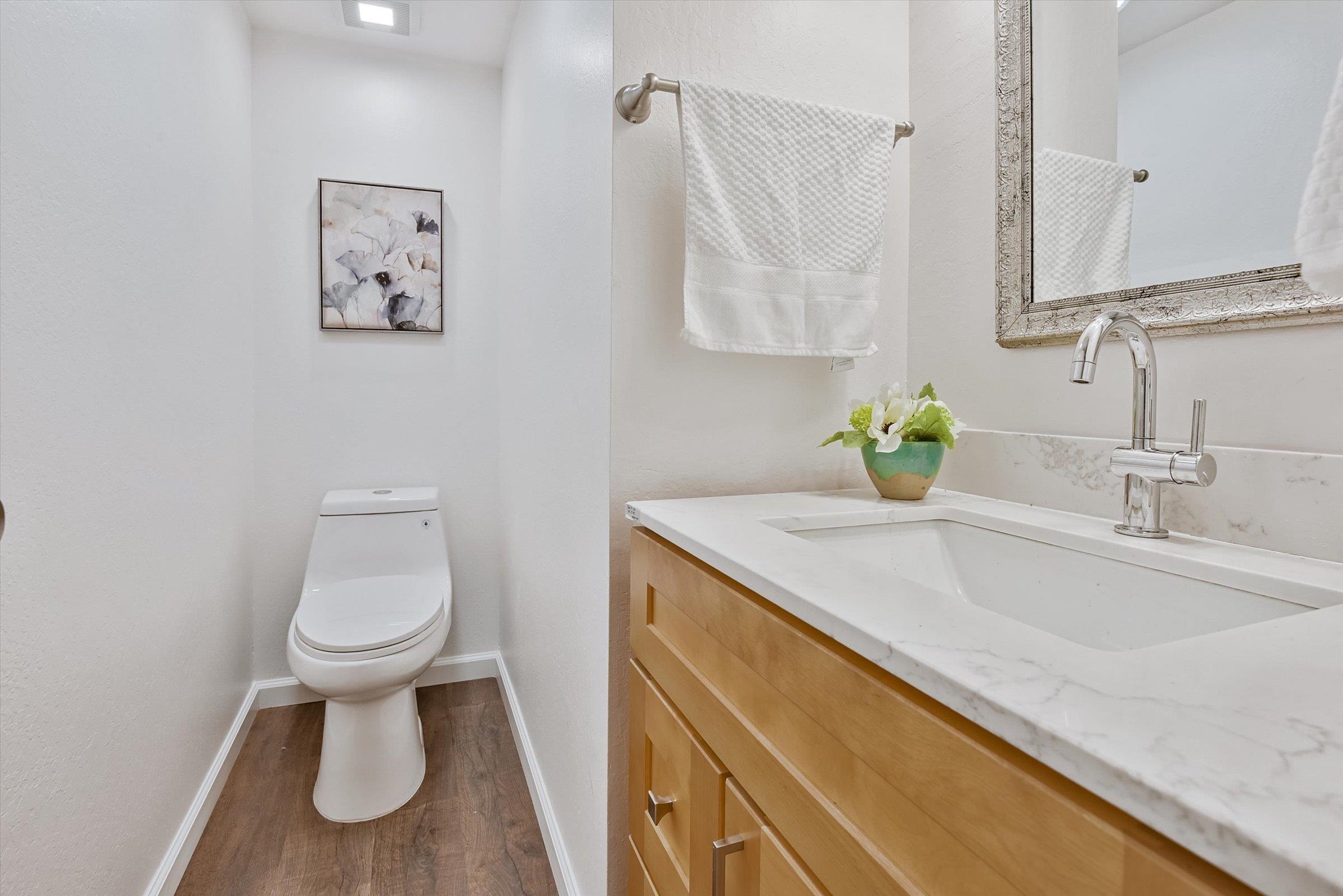 Detail Gallery Image 21 of 33 For 1524 Ridgewood Dr, Martinez,  CA 94553 - 4 Beds | 2/1 Baths
