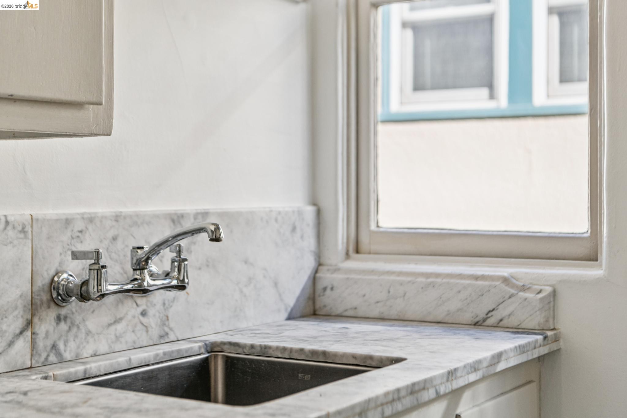 Detail Gallery Image 12 of 27 For 1411 Hearst Ave #2,  Berkeley,  CA 94702 - 1 Beds | 1 Baths