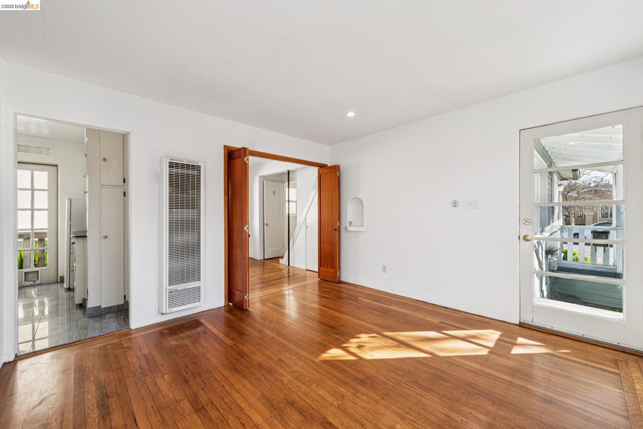 Detail Gallery Image 6 of 27 For 1411 Hearst Ave #2,  Berkeley,  CA 94702 - 1 Beds | 1 Baths