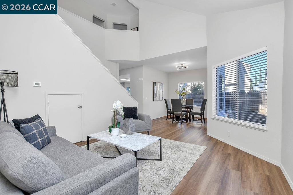 Detail Gallery Image 4 of 28 For 670 Rocky Creek Ter, Brentwood,  CA 94513 - 3 Beds | 2/1 Baths