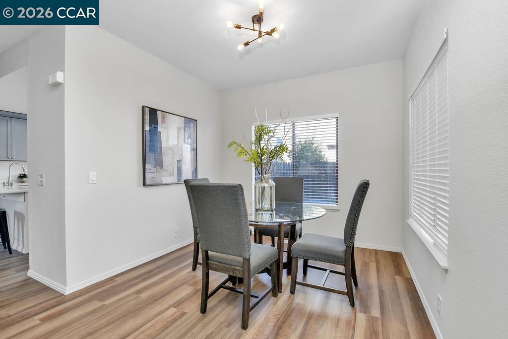 Detail Gallery Image 6 of 28 For 670 Rocky Creek Ter, Brentwood,  CA 94513 - 3 Beds | 2/1 Baths