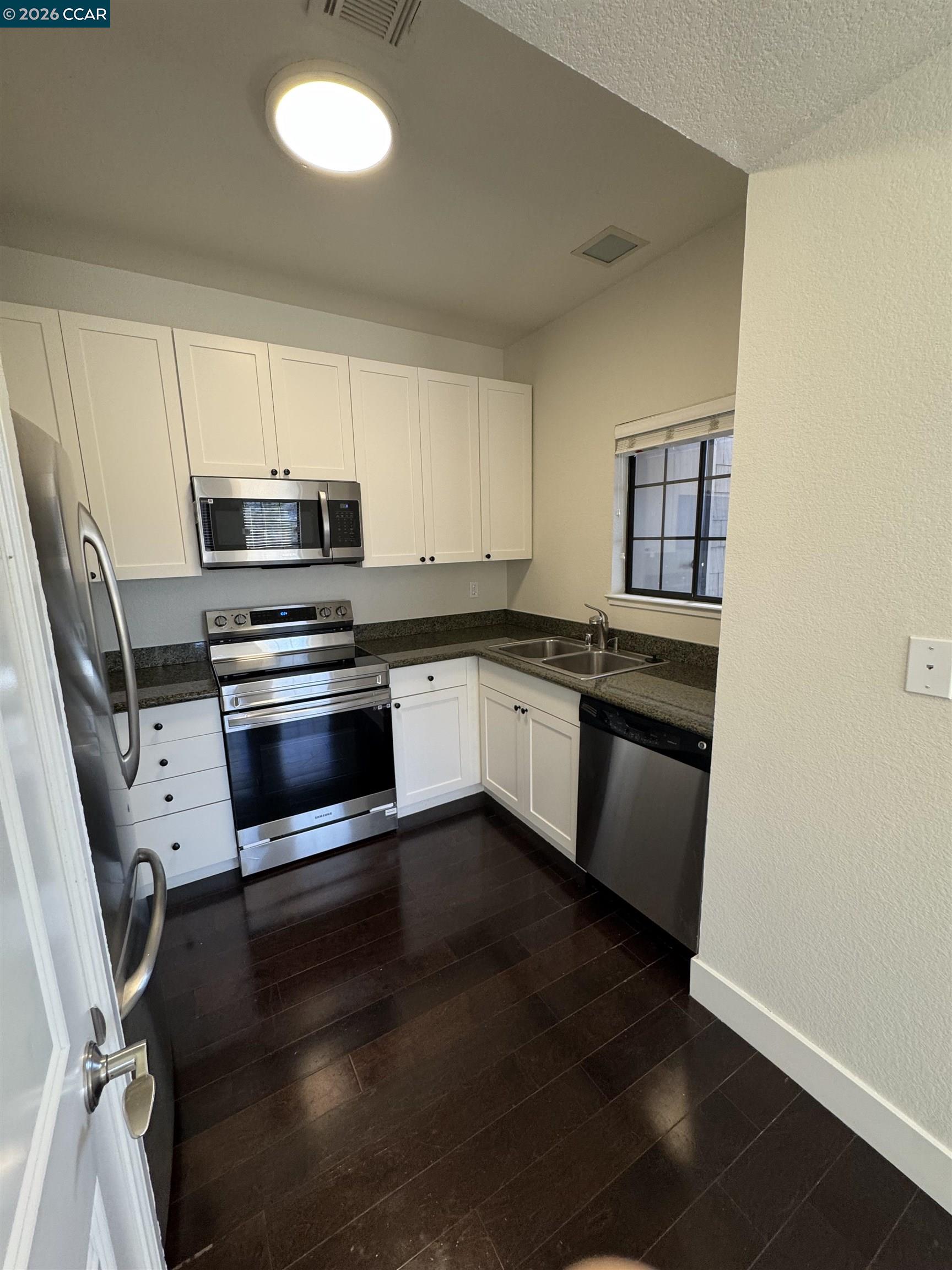 Photo #8: 41122964 Listing: Photo #8