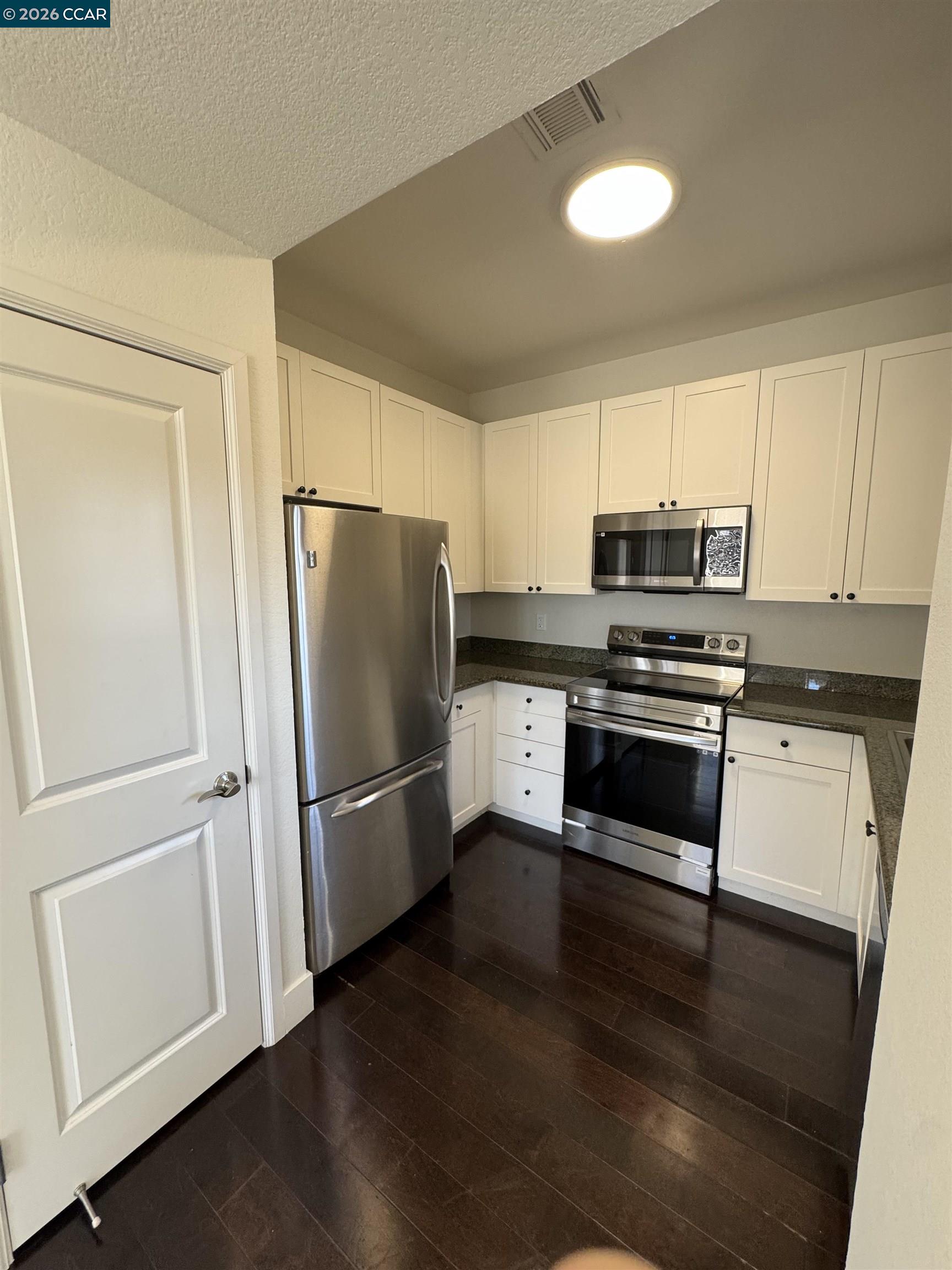 Photo #9: 41122964 Listing: Photo #9