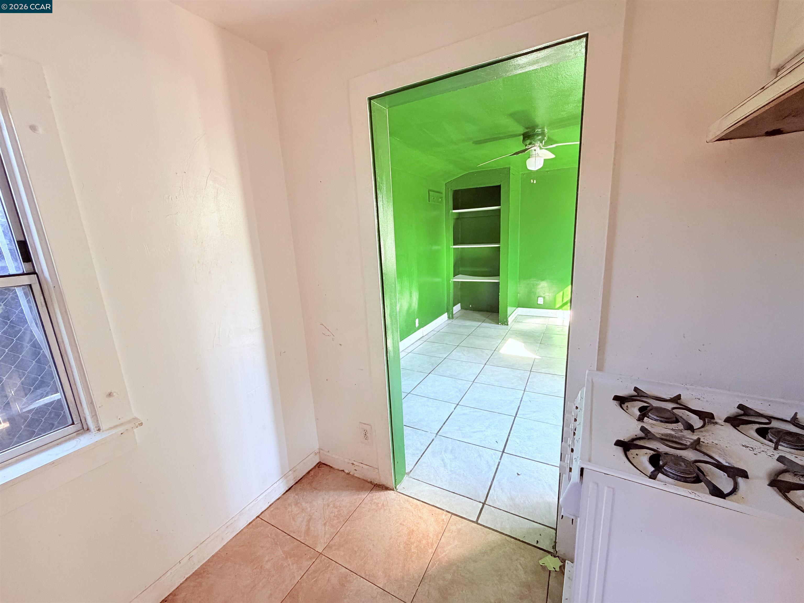 Detail Gallery Image 24 of 27 For 2625 75th Ave, Oakland,  CA 94605 - 4 Beds | 2 Baths