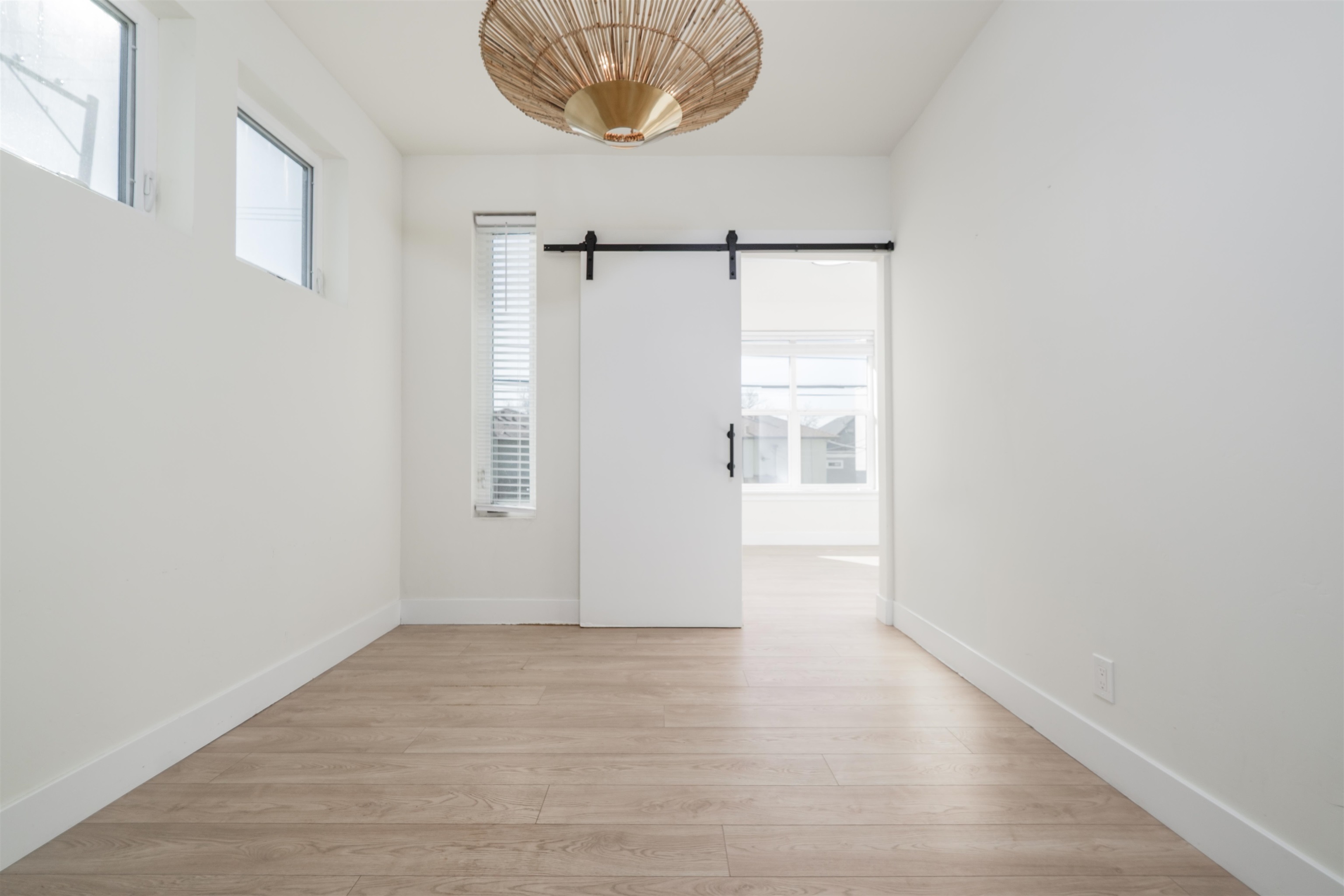 Detail Gallery Image 12 of 54 For 2715 Tomato Alley, Sacramento,  CA 95818 - 4 Beds | 4 Baths