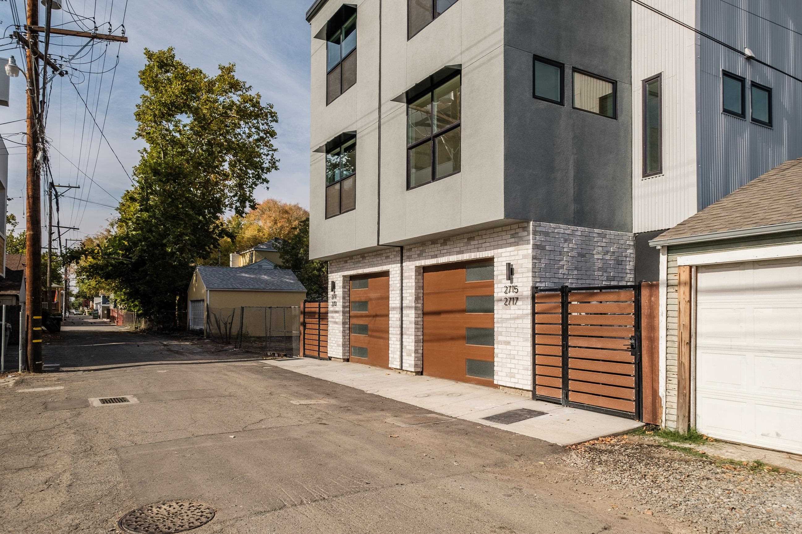 Detail Gallery Image 3 of 54 For 2715 Tomato Alley, Sacramento,  CA 95818 - 4 Beds | 4 Baths