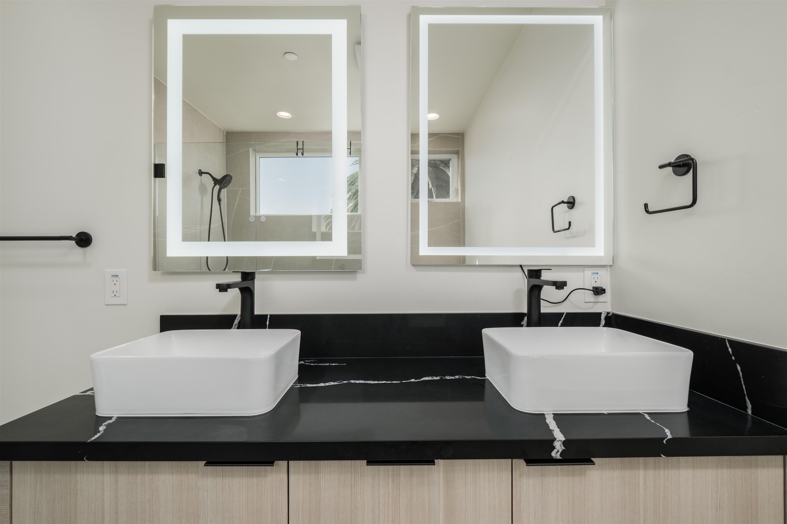 Detail Gallery Image 28 of 54 For 2715 Tomato Alley, Sacramento,  CA 95818 - 4 Beds | 4 Baths