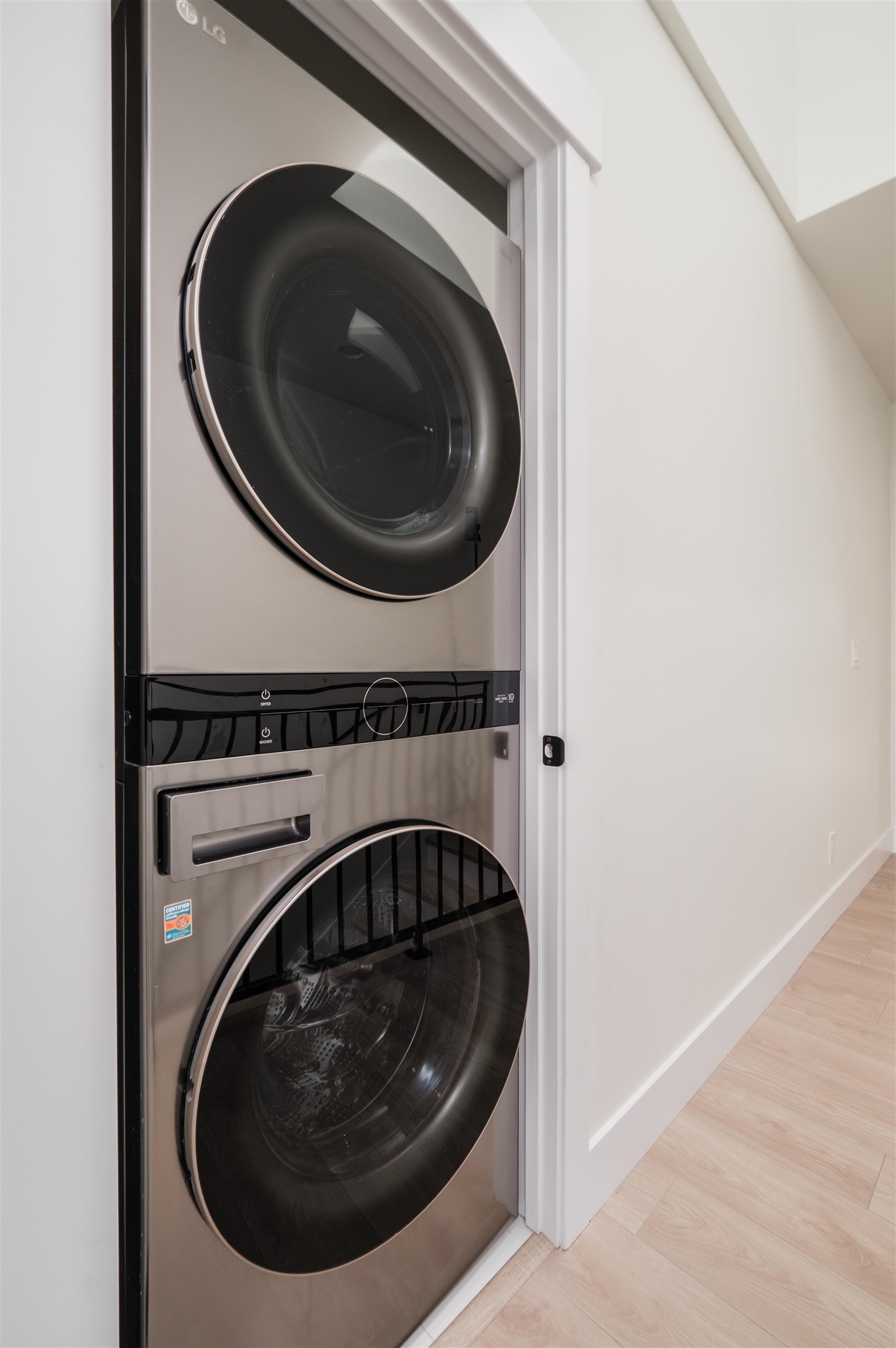 Detail Gallery Image 35 of 54 For 2715 Tomato Alley, Sacramento,  CA 95818 - 4 Beds | 4 Baths