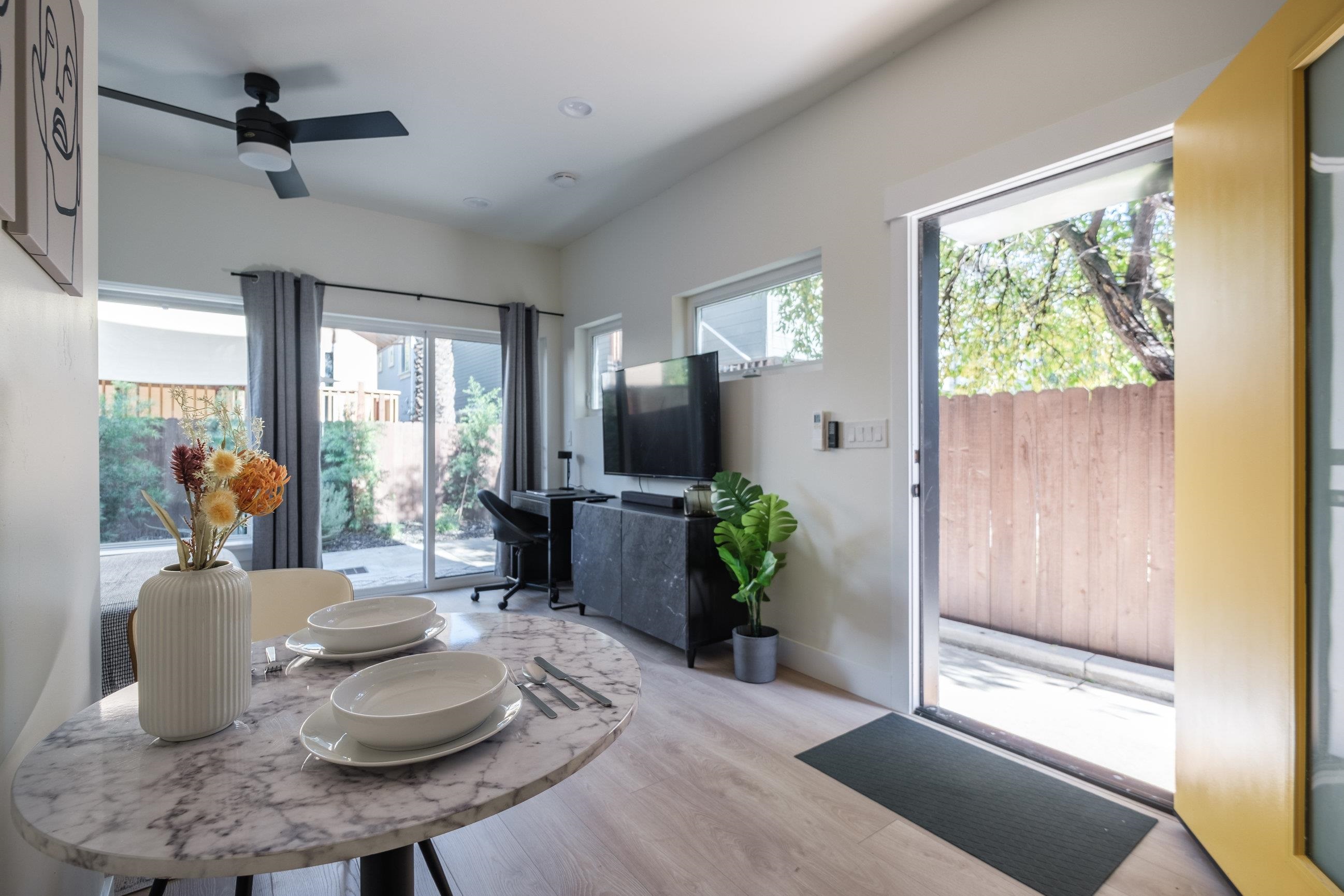 Detail Gallery Image 39 of 54 For 2715 Tomato Alley, Sacramento,  CA 95818 - 4 Beds | 4 Baths