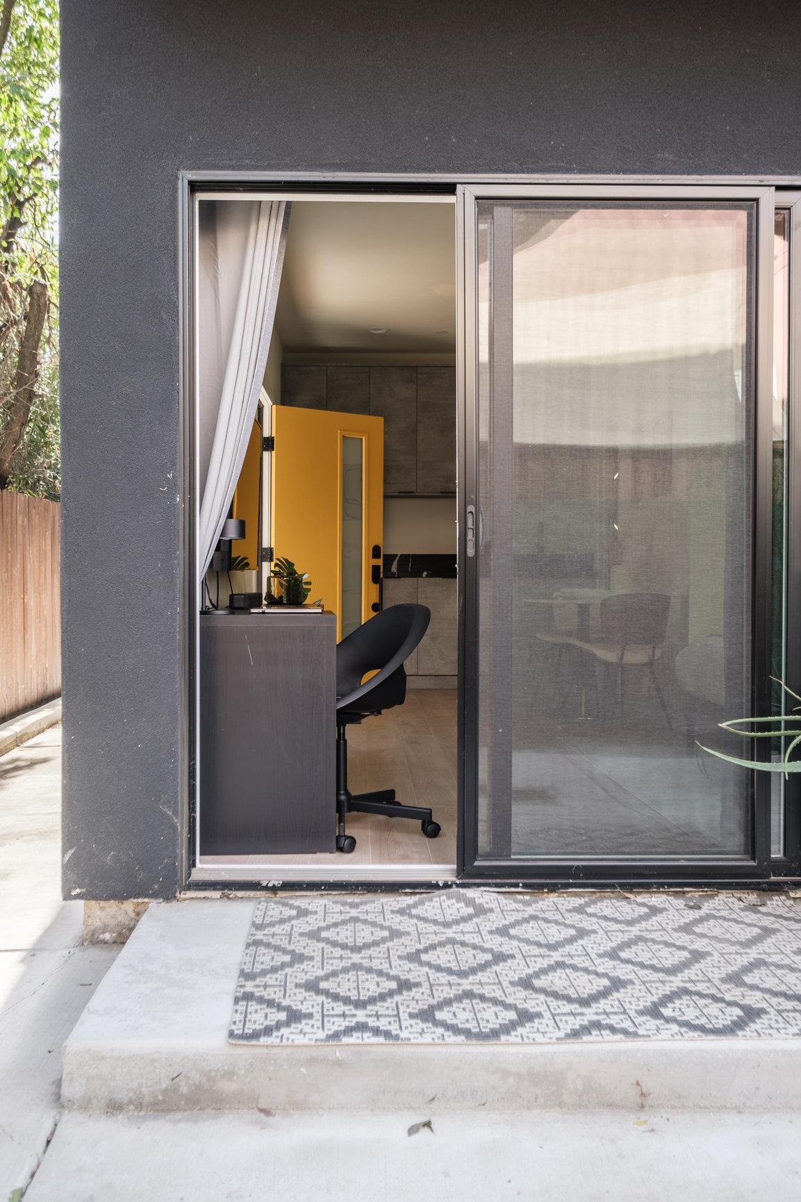 Detail Gallery Image 48 of 54 For 2715 Tomato Alley, Sacramento,  CA 95818 - 4 Beds | 4 Baths