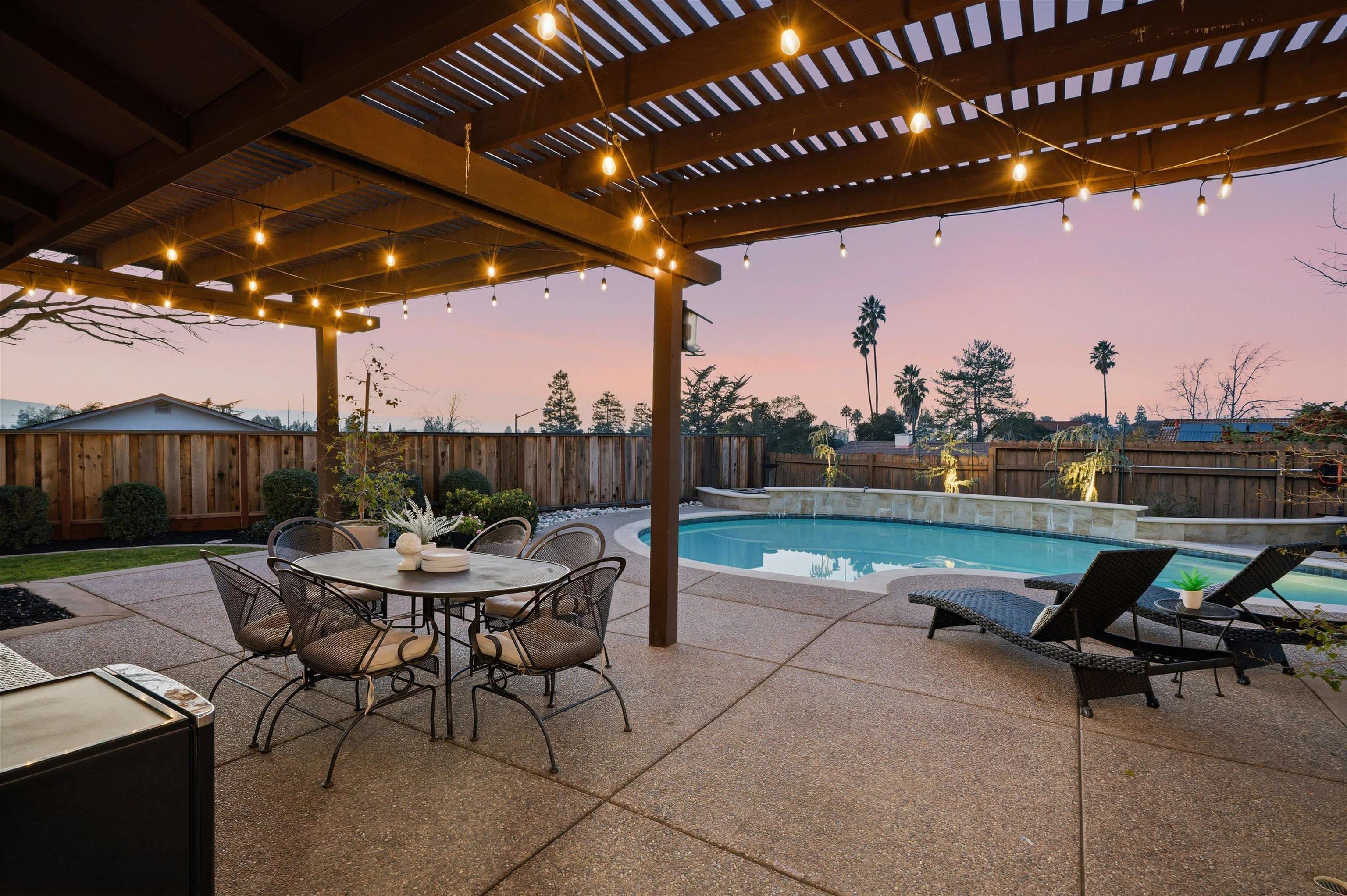 Detail Gallery Image 33 of 53 For 2119 Farmington Pl, Livermore,  CA 94550 - 4 Beds | 2 Baths