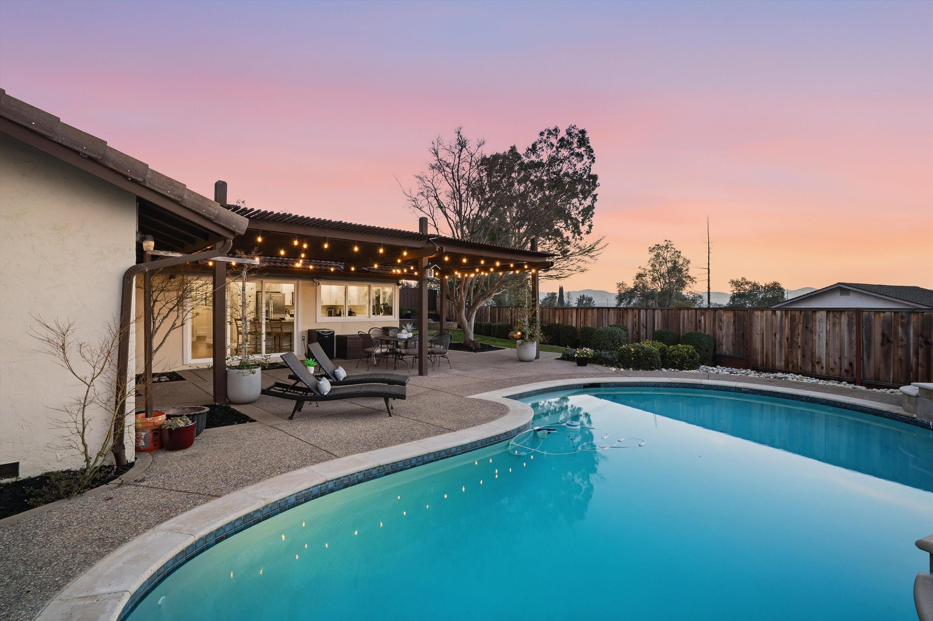 Detail Gallery Image 37 of 53 For 2119 Farmington Pl, Livermore,  CA 94550 - 4 Beds | 2 Baths