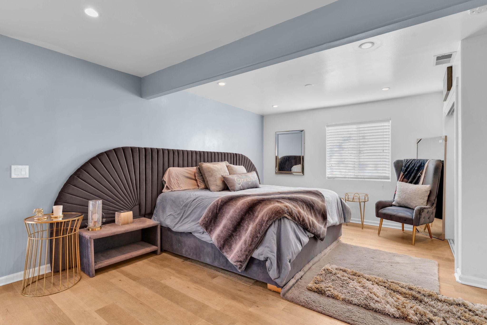 Detail Gallery Image 20 of 38 For 2468 Maxwell Ave, Oakland,  CA 94601 - 4 Beds | 3 Baths