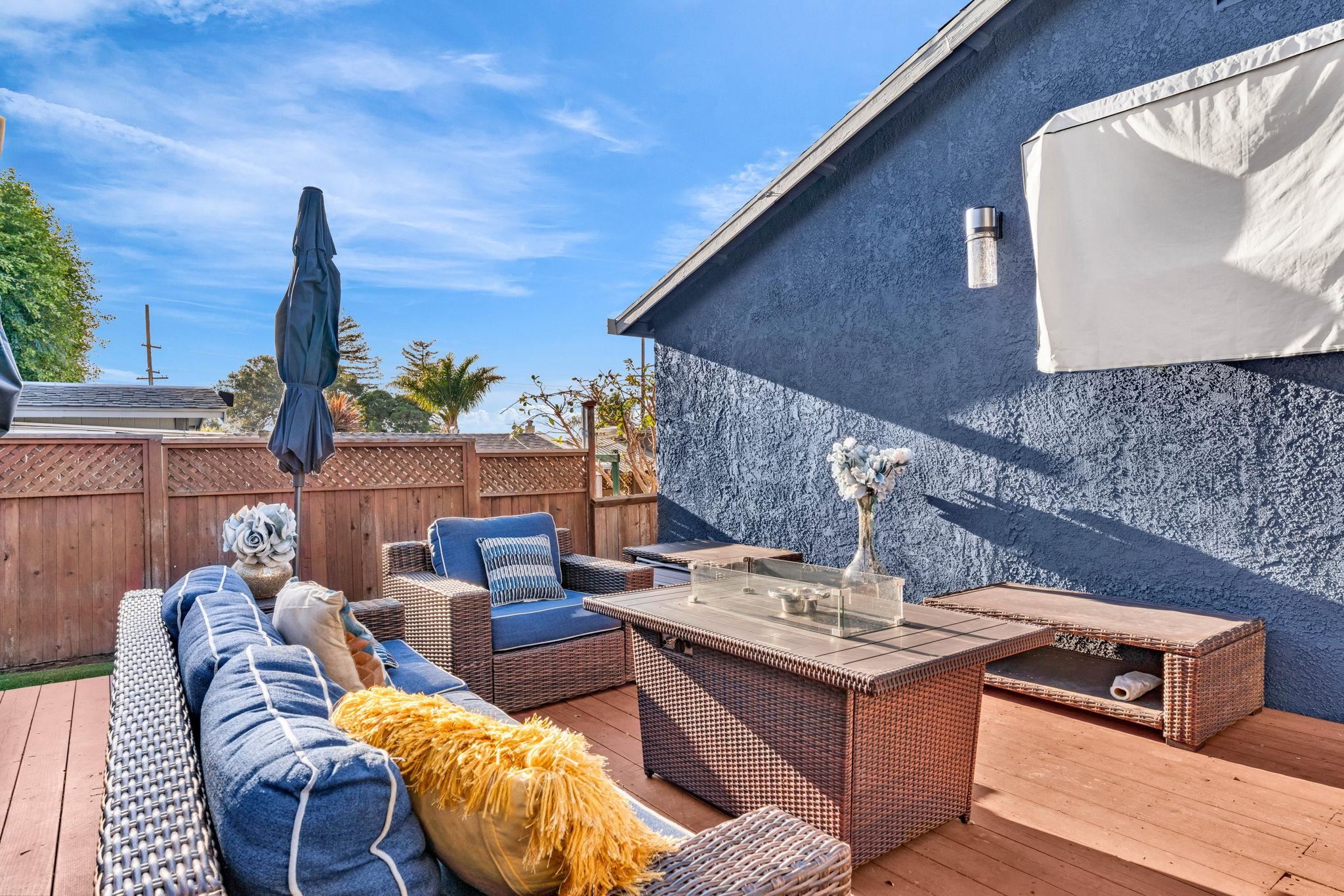 Detail Gallery Image 35 of 38 For 2468 Maxwell Ave, Oakland,  CA 94601 - 4 Beds | 3 Baths