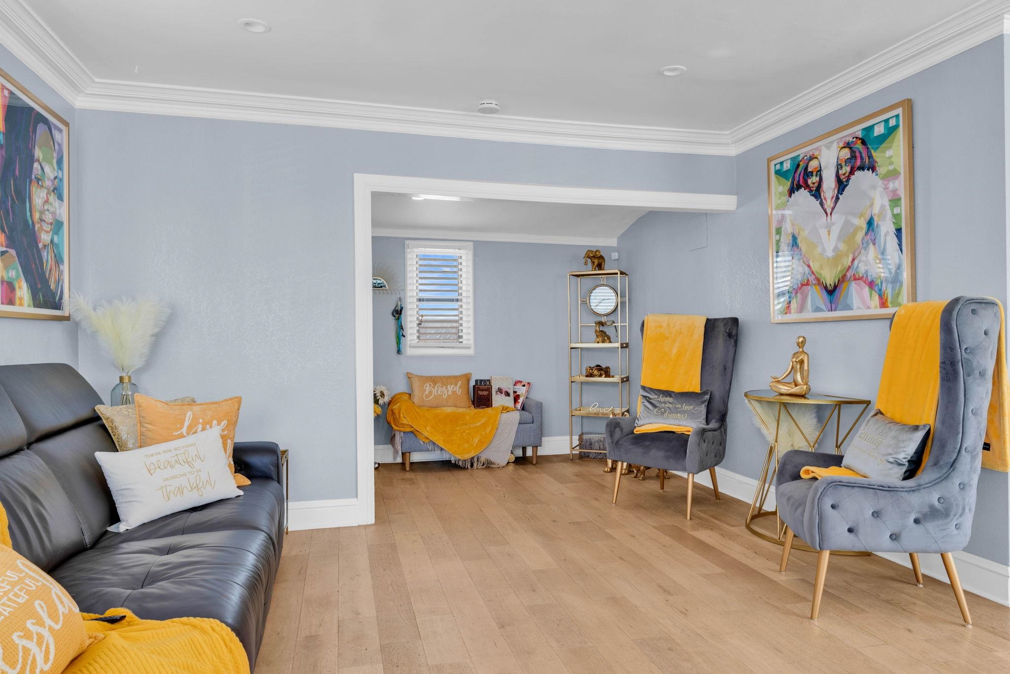 Detail Gallery Image 6 of 38 For 2468 Maxwell Ave, Oakland,  CA 94601 - 4 Beds | 3 Baths