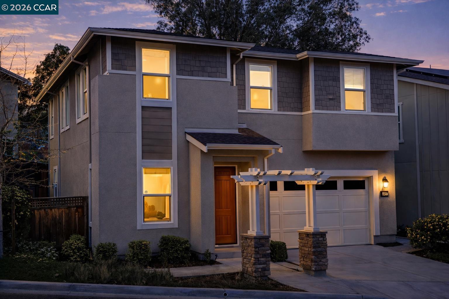 Detail Gallery Image 2 of 50 For 4827 Roberts Ct, Castro Valley,  CA 94552 - 5 Beds | 3/1 Baths