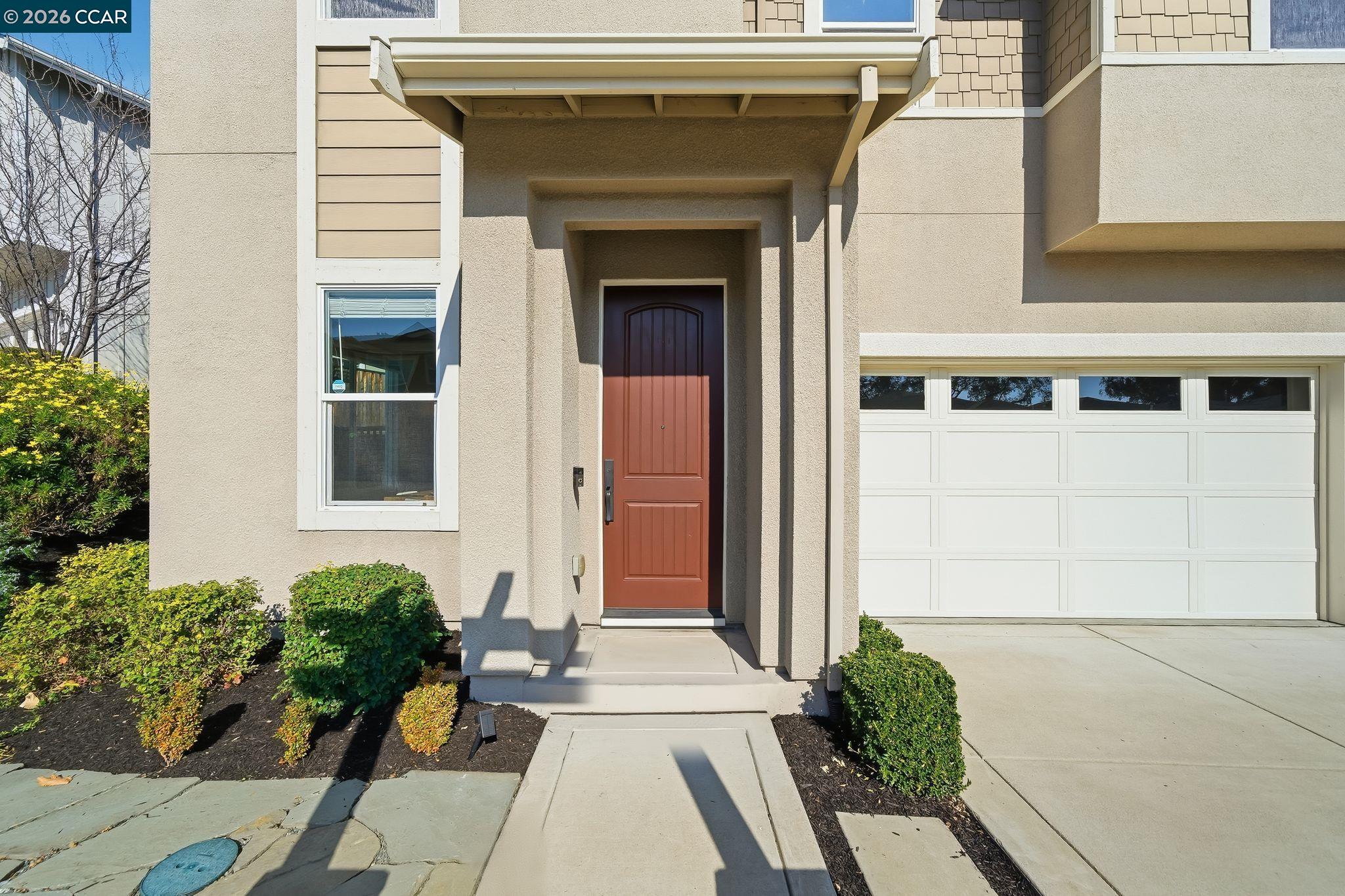 Detail Gallery Image 4 of 50 For 4827 Roberts Ct, Castro Valley,  CA 94552 - 5 Beds | 3/1 Baths