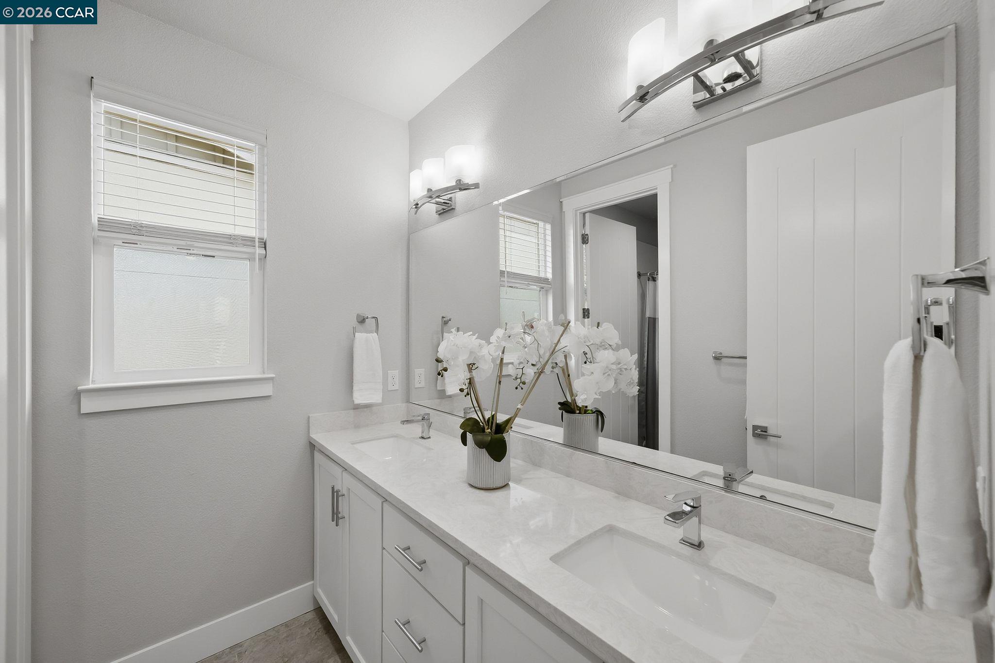 Detail Gallery Image 32 of 50 For 4827 Roberts Ct, Castro Valley,  CA 94552 - 5 Beds | 3/1 Baths