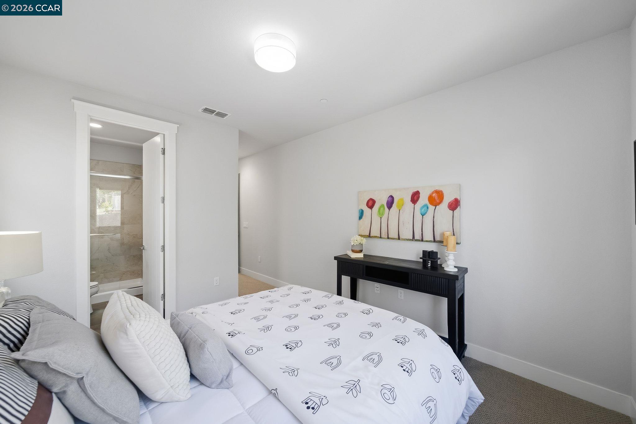 Detail Gallery Image 35 of 50 For 4827 Roberts Ct, Castro Valley,  CA 94552 - 5 Beds | 3/1 Baths