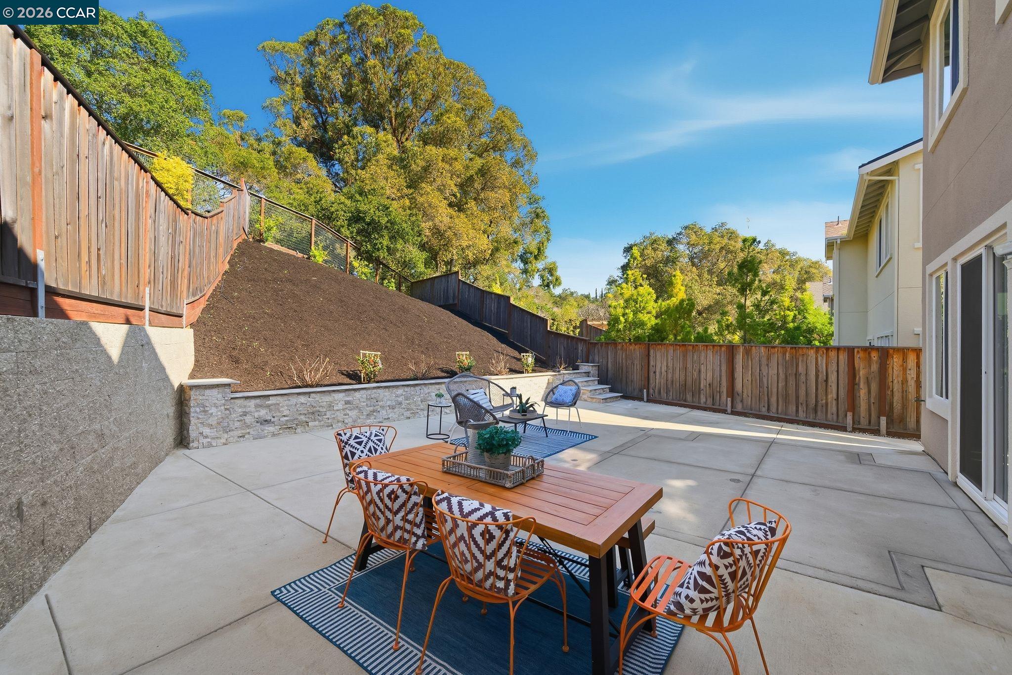 Detail Gallery Image 37 of 50 For 4827 Roberts Ct, Castro Valley,  CA 94552 - 5 Beds | 3/1 Baths