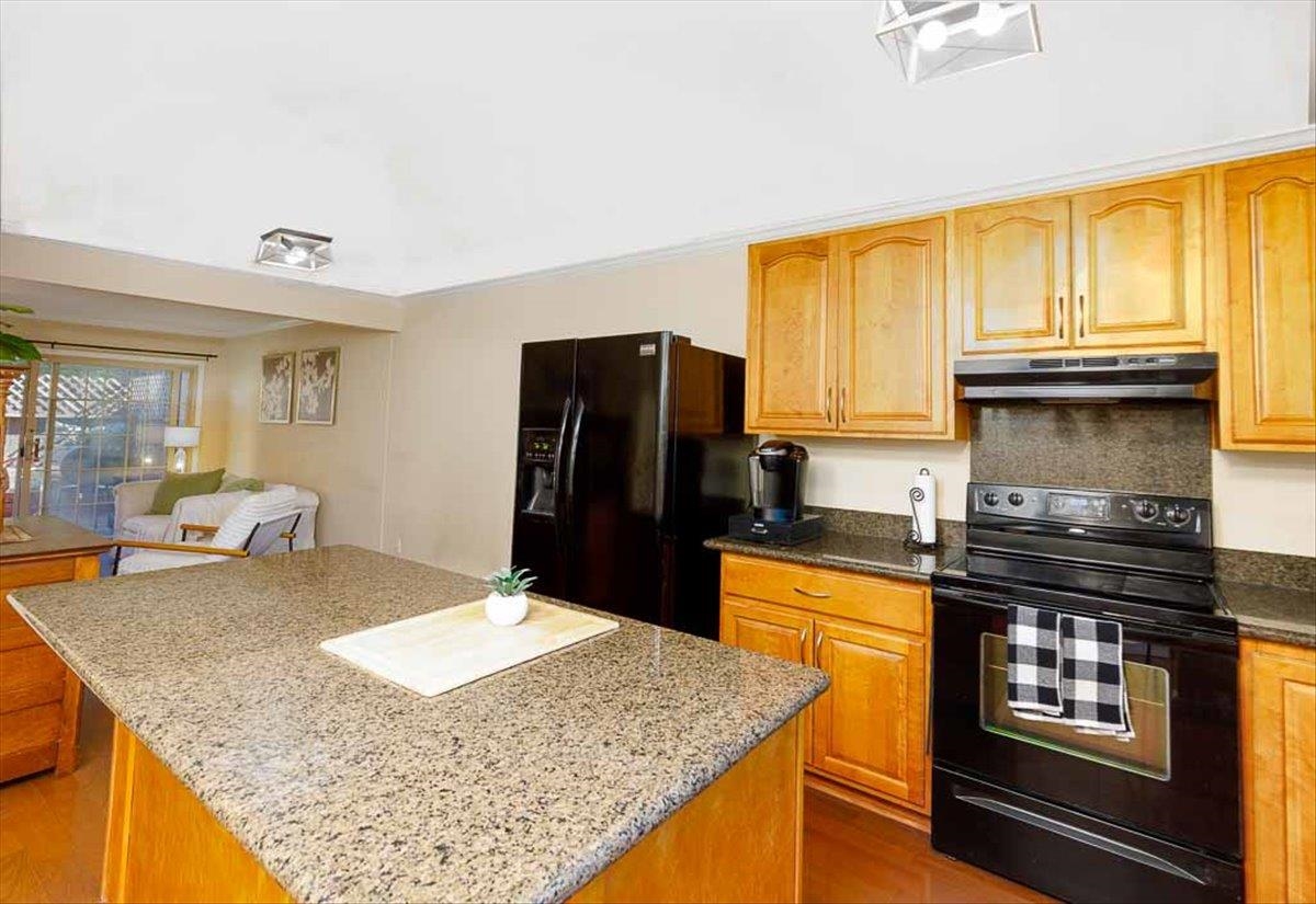 Detail Gallery Image 5 of 21 For 1482 Parkway, Rohnert Park,  CA 94928 - 2 Beds | 1/1 Baths