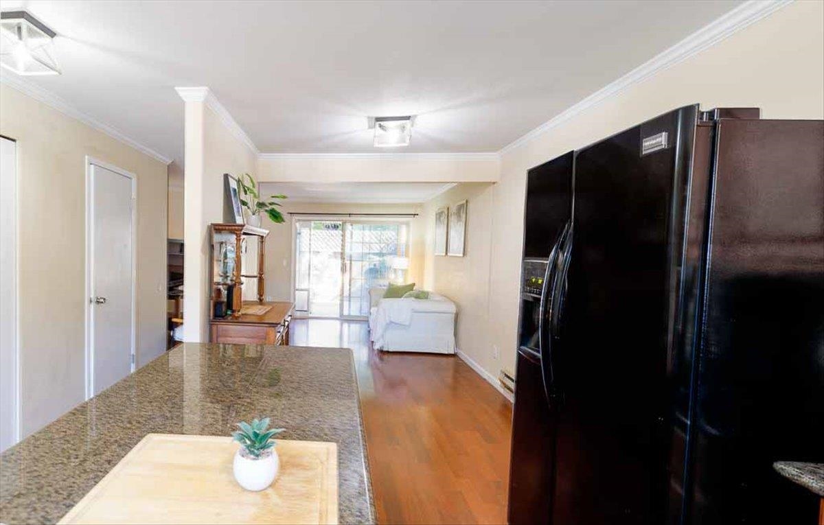 Detail Gallery Image 6 of 21 For 1482 Parkway, Rohnert Park,  CA 94928 - 2 Beds | 1/1 Baths