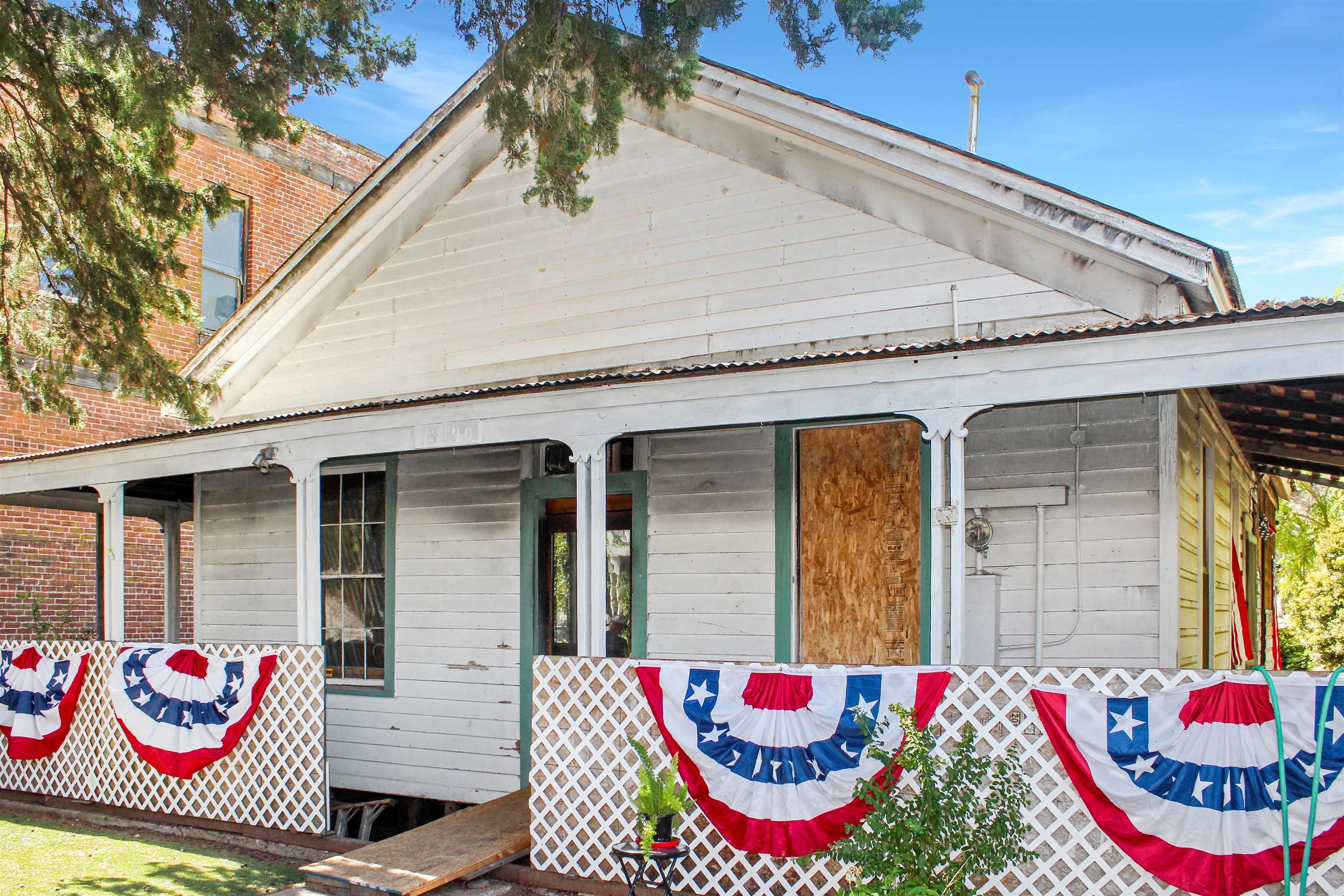 18190 Main St, Jamestown, CA, 95327