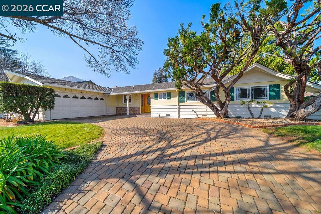 Detail Gallery Image 11 of 41 For 5895 Herriman Dr, Clayton,  CA 94517 - 4 Beds | 2 Baths