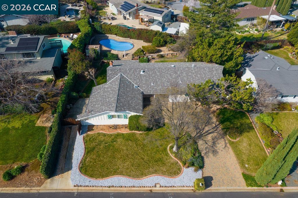 Detail Gallery Image 32 of 41 For 5895 Herriman Dr, Clayton,  CA 94517 - 4 Beds | 2 Baths