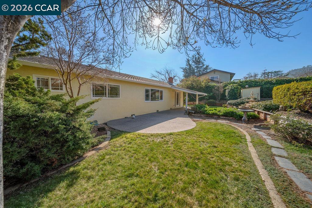 Detail Gallery Image 8 of 41 For 5895 Herriman Dr, Clayton,  CA 94517 - 4 Beds | 2 Baths