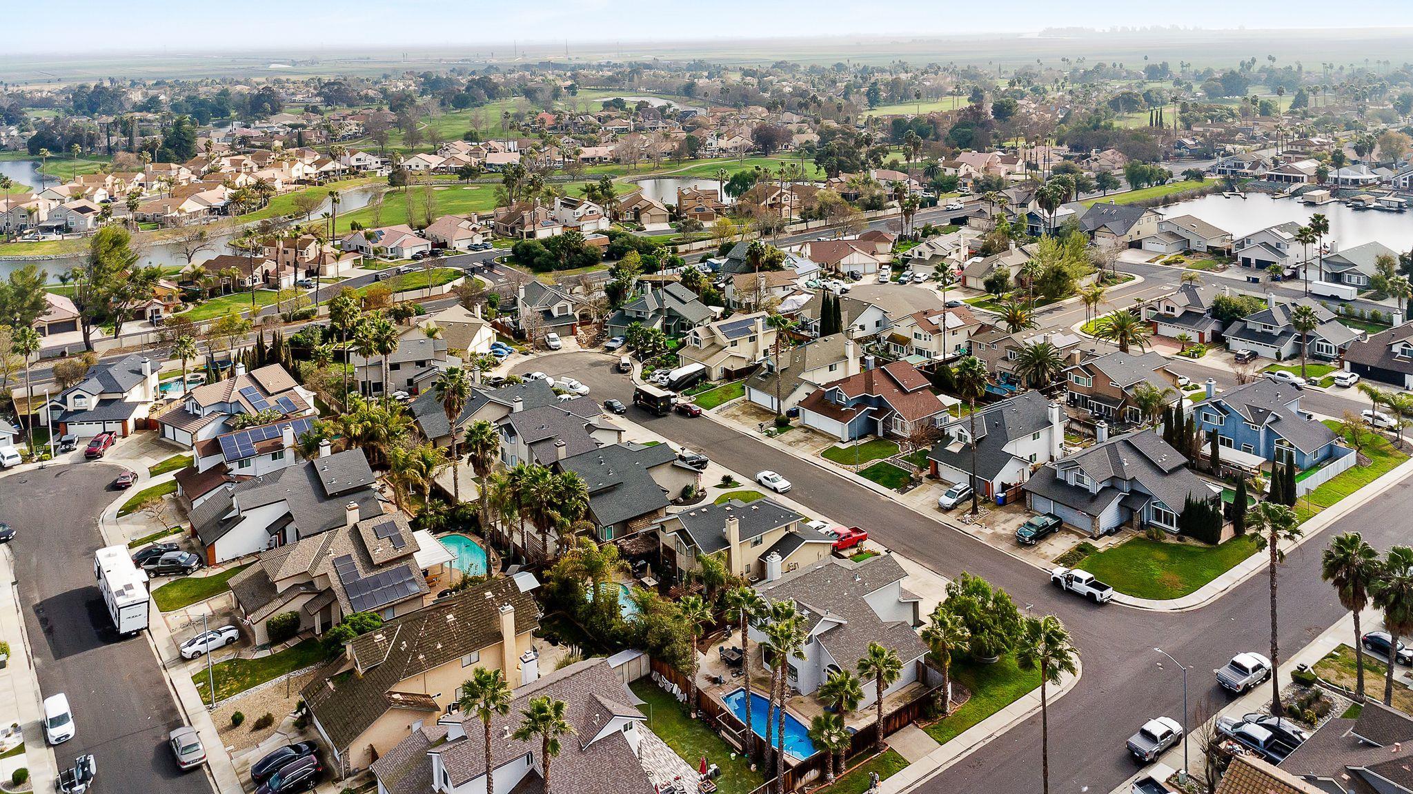 Detail Gallery Image 11 of 37 For 2205 Breaker Ct, Discovery Bay,  CA 94505 - 4 Beds | 2/1 Baths