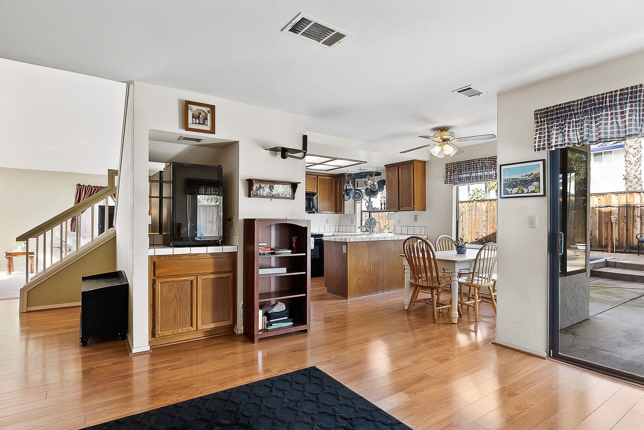 Detail Gallery Image 13 of 37 For 2205 Breaker Ct, Discovery Bay,  CA 94505 - 4 Beds | 2/1 Baths
