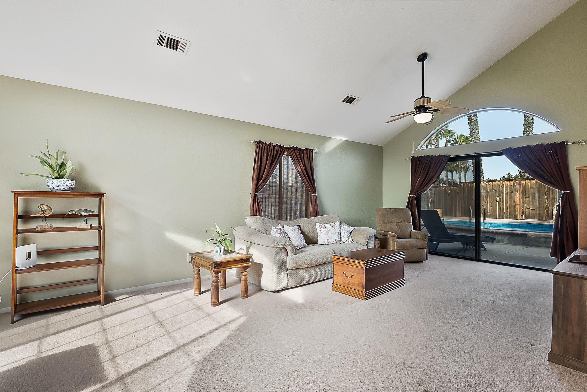 Detail Gallery Image 3 of 37 For 2205 Breaker Ct, Discovery Bay,  CA 94505 - 4 Beds | 2/1 Baths