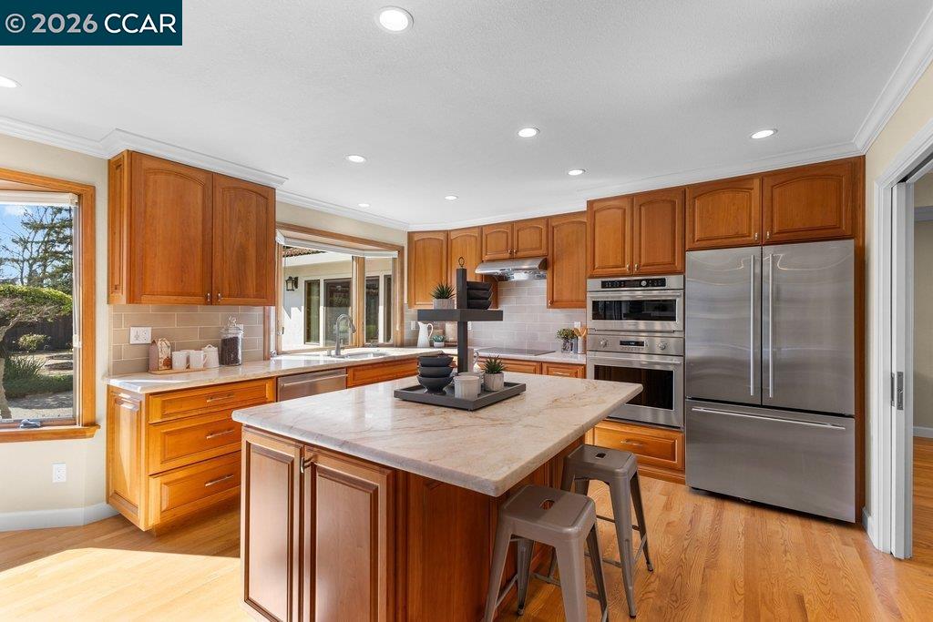 Detail Gallery Image 14 of 60 For 515 La Mancha Ct, Danville,  CA 94526 - 5 Beds | 3/1 Baths