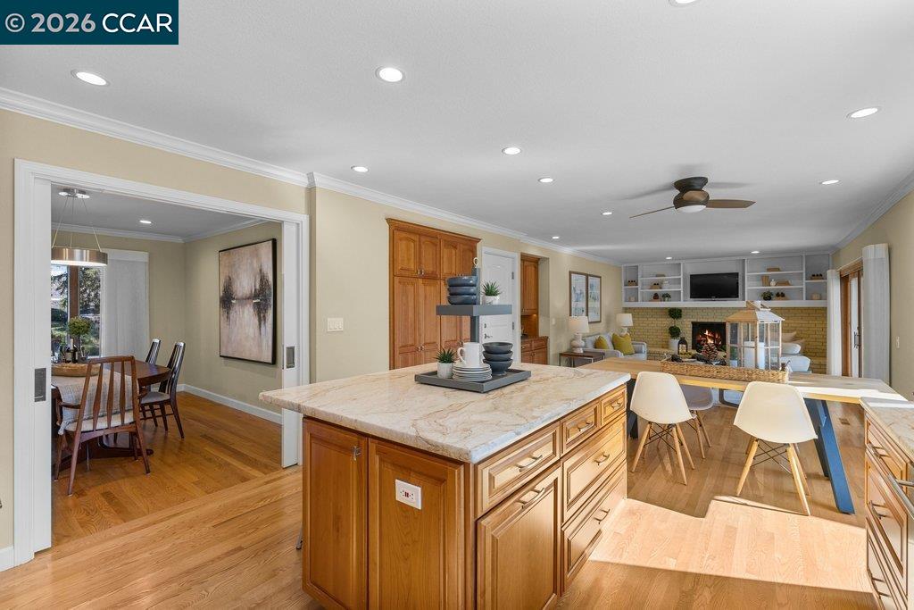 Detail Gallery Image 16 of 60 For 515 La Mancha Ct, Danville,  CA 94526 - 5 Beds | 3/1 Baths