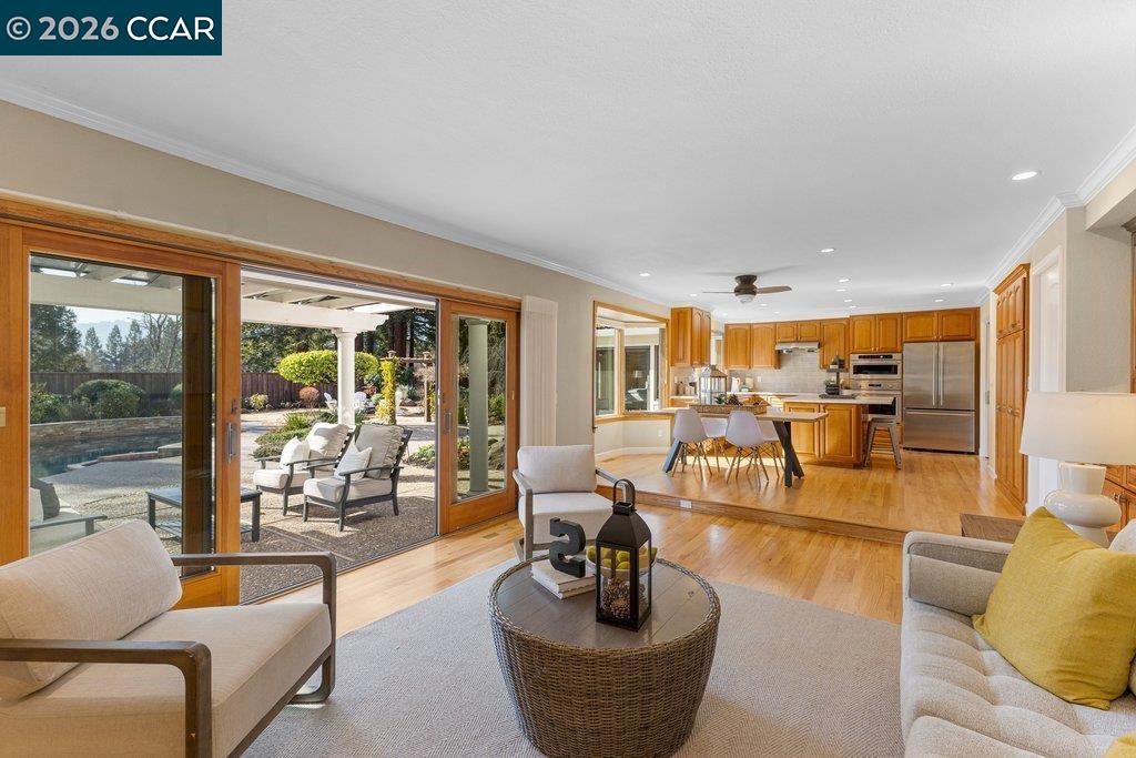 Detail Gallery Image 22 of 60 For 515 La Mancha Ct, Danville,  CA 94526 - 5 Beds | 3/1 Baths