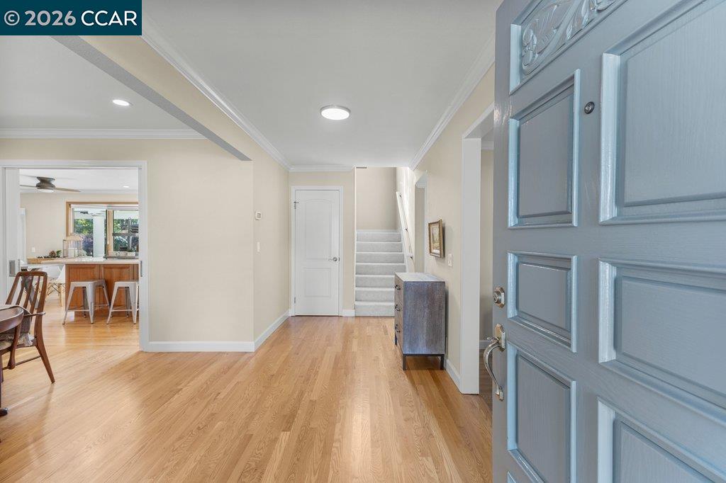 Detail Gallery Image 4 of 60 For 515 La Mancha Ct, Danville,  CA 94526 - 5 Beds | 3/1 Baths