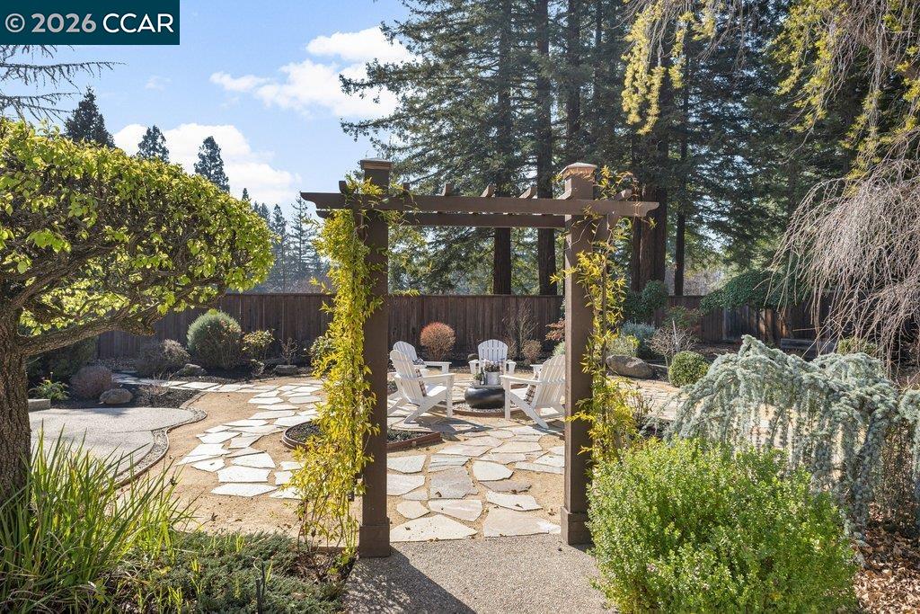 Detail Gallery Image 47 of 60 For 515 La Mancha Ct, Danville,  CA 94526 - 5 Beds | 3/1 Baths