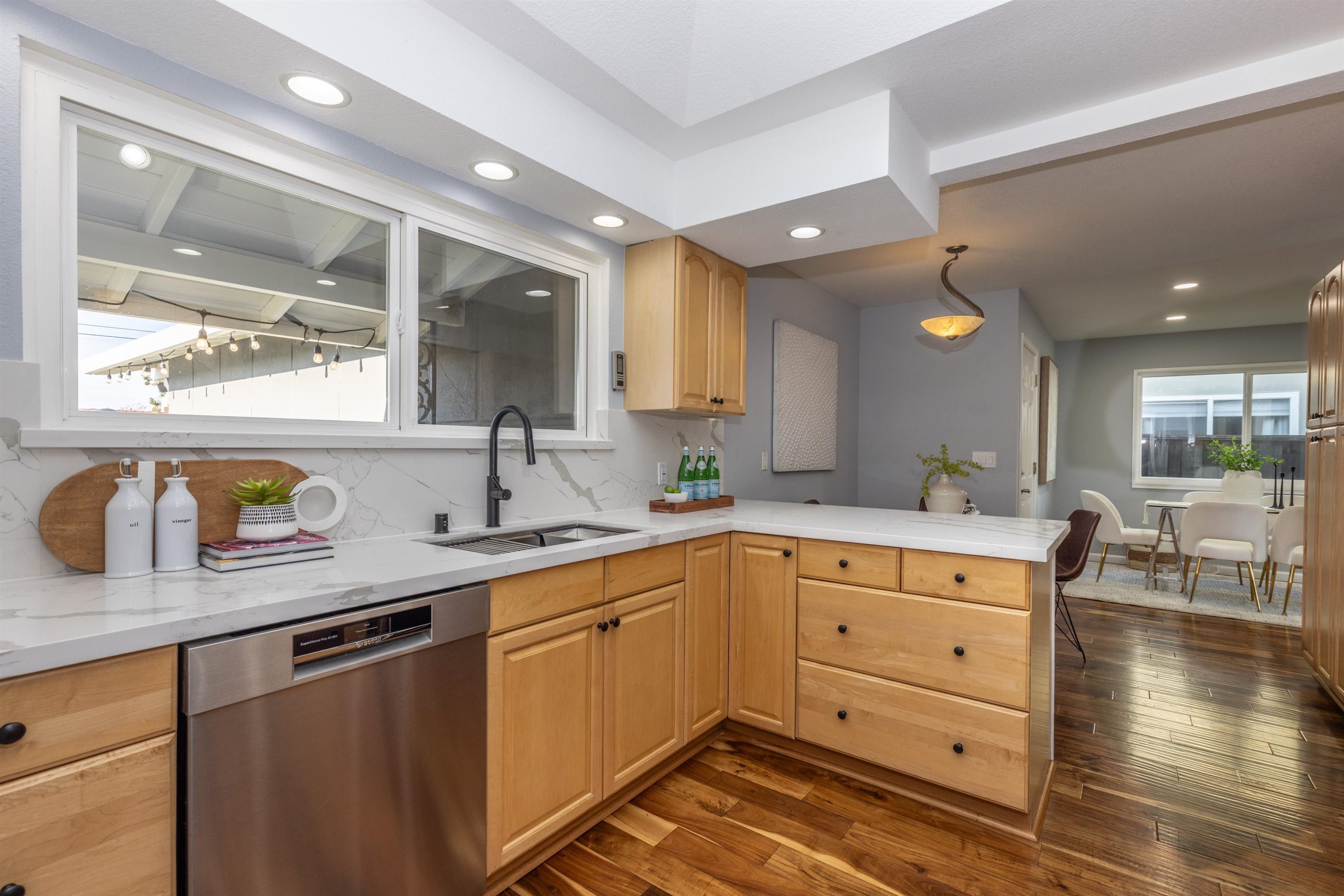 Detail Gallery Image 12 of 45 For 727 Del Mar Ave, Livermore,  CA 94550 - 3 Beds | 2 Baths