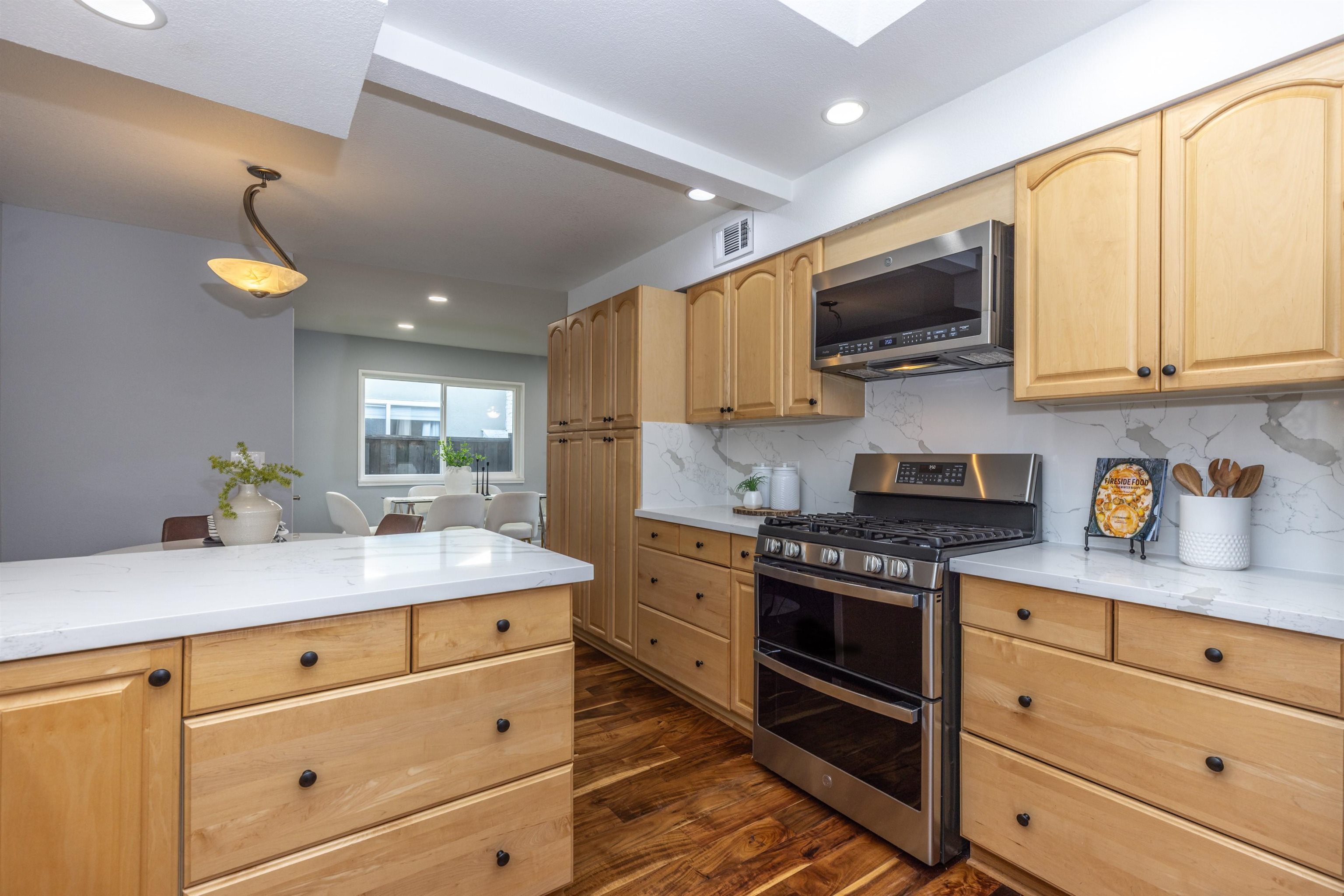 Detail Gallery Image 13 of 45 For 727 Del Mar Ave, Livermore,  CA 94550 - 3 Beds | 2 Baths