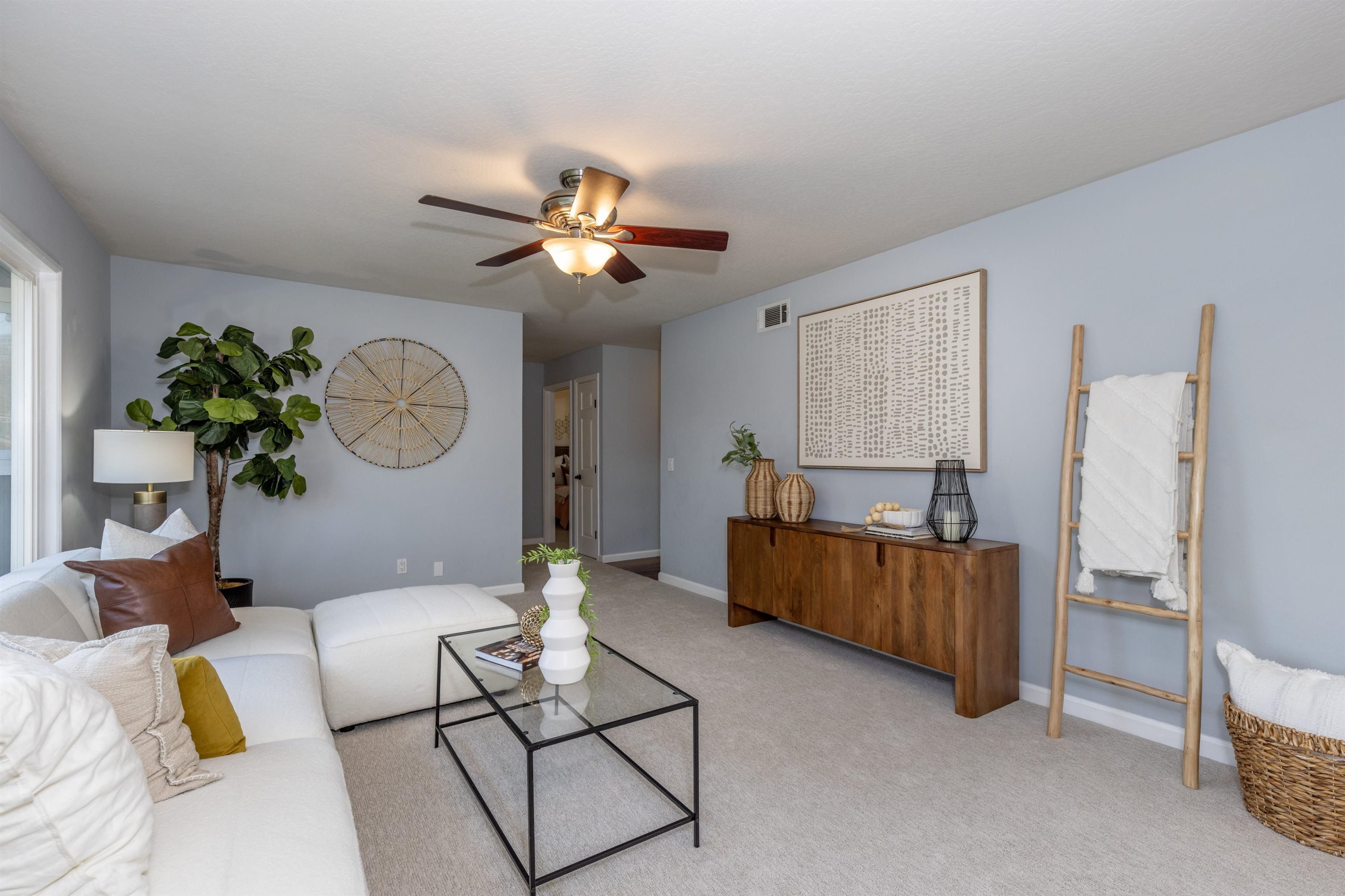 Detail Gallery Image 4 of 45 For 727 Del Mar Ave, Livermore,  CA 94550 - 3 Beds | 2 Baths