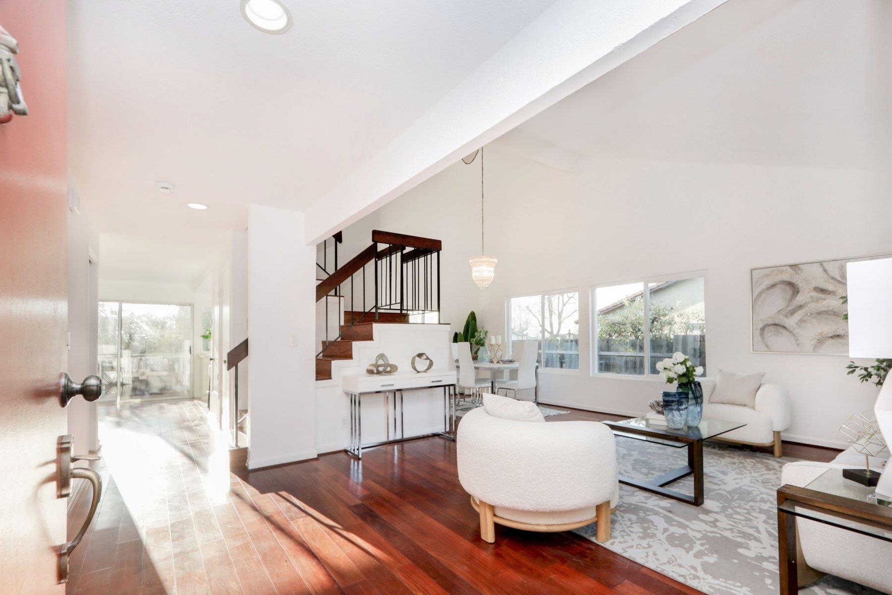 Detail Gallery Image 4 of 45 For 803 Ulmeca Pl, Fremont,  CA 94539 - 4 Beds | 2/1 Baths