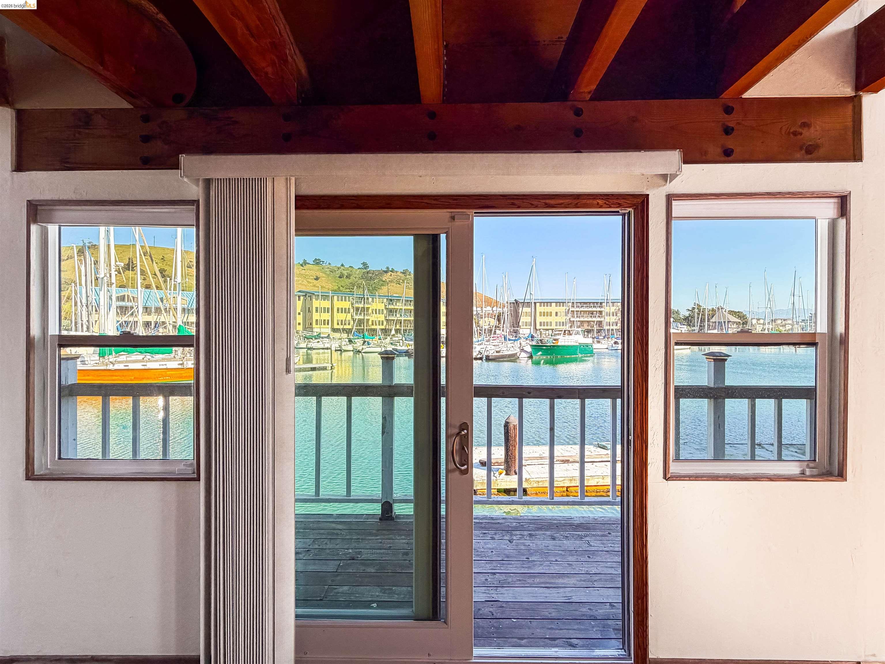 Detail Gallery Image 19 of 60 For 1293 Sanderling Is, Richmond,  CA 94801-4116 - 5 Beds | 2/1 Baths