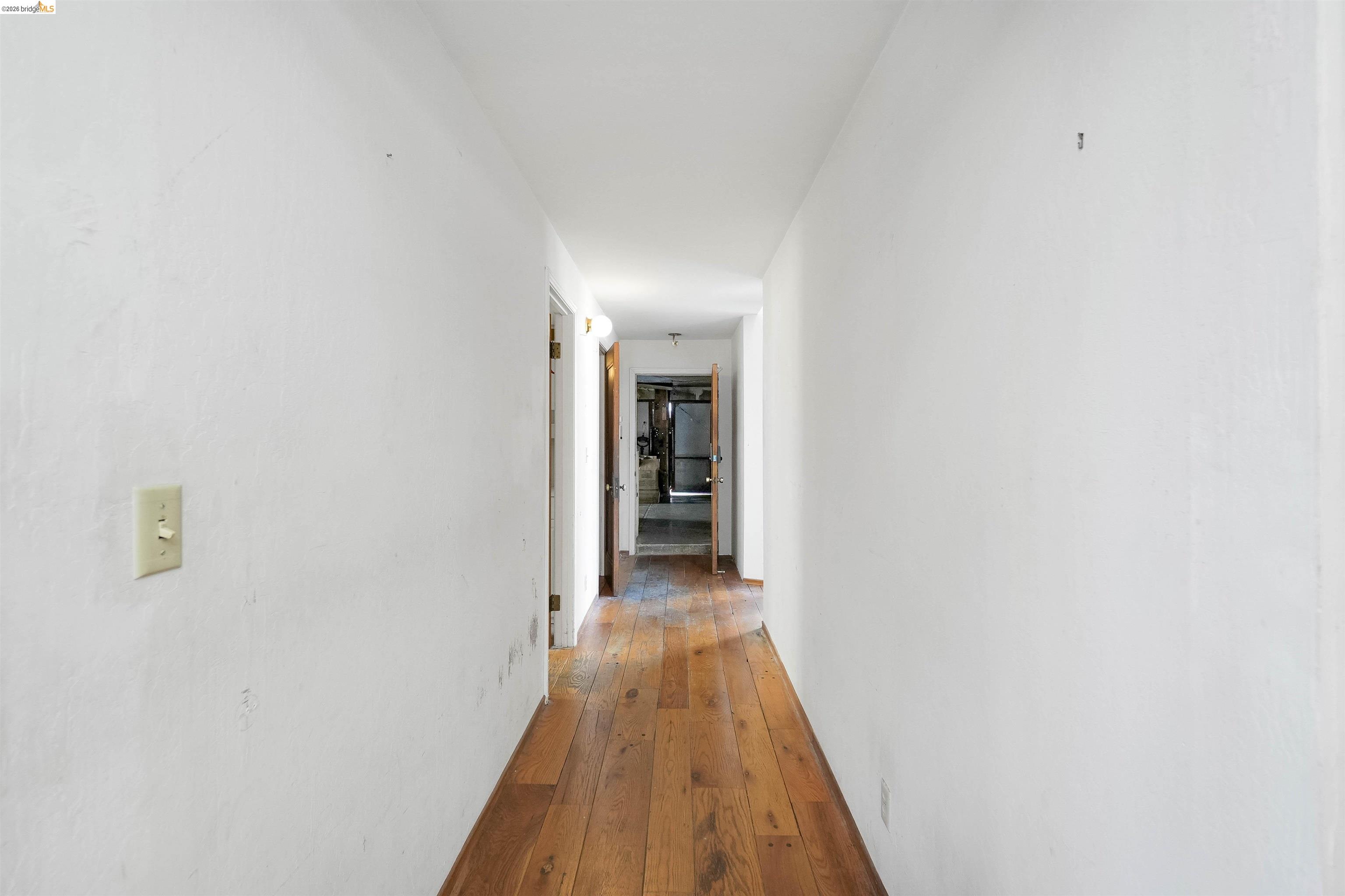 Detail Gallery Image 24 of 60 For 1293 Sanderling Is, Richmond,  CA 94801-4116 - 5 Beds | 2/1 Baths