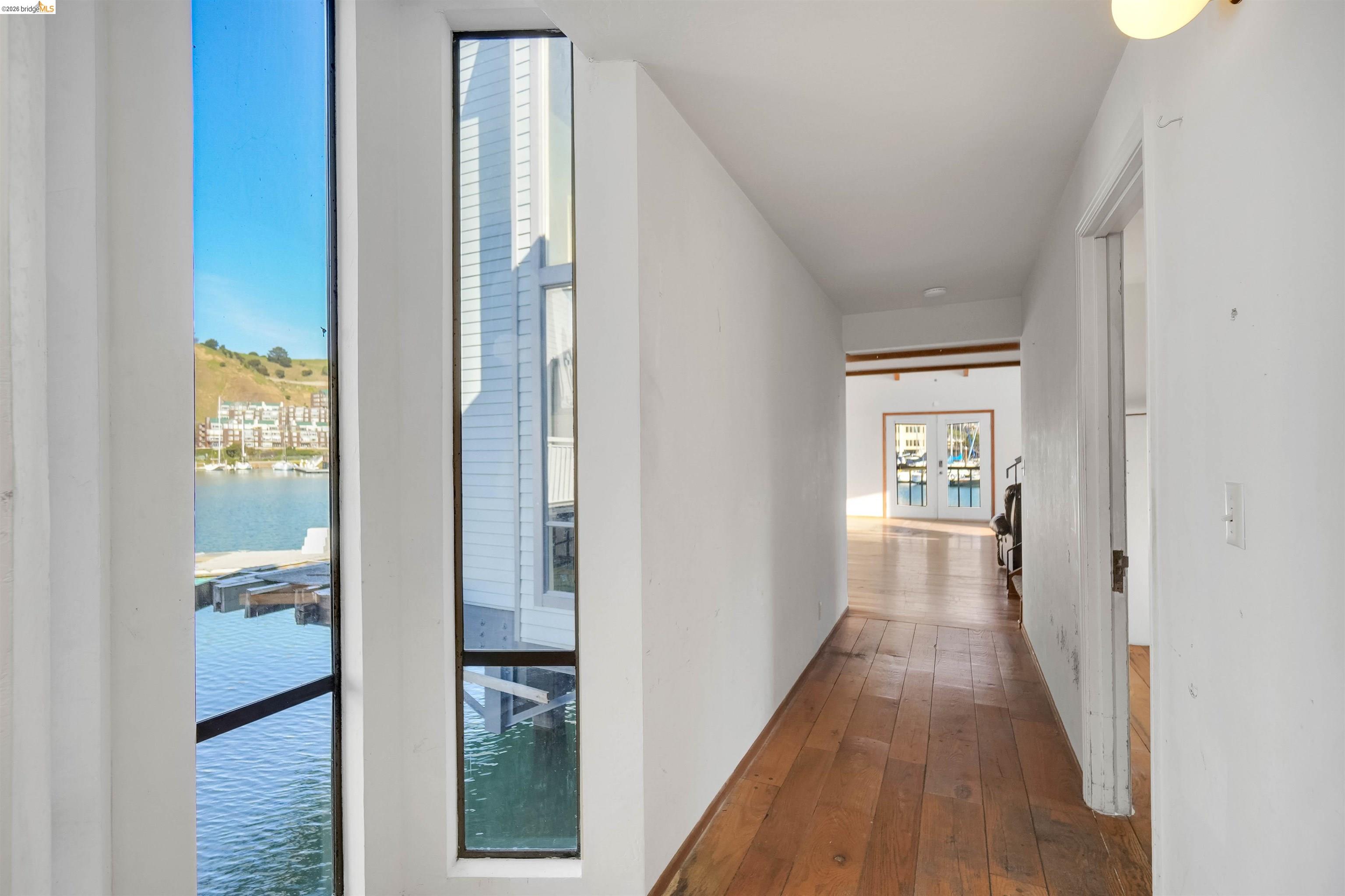 Detail Gallery Image 28 of 60 For 1293 Sanderling Is, Richmond,  CA 94801-4116 - 5 Beds | 2/1 Baths