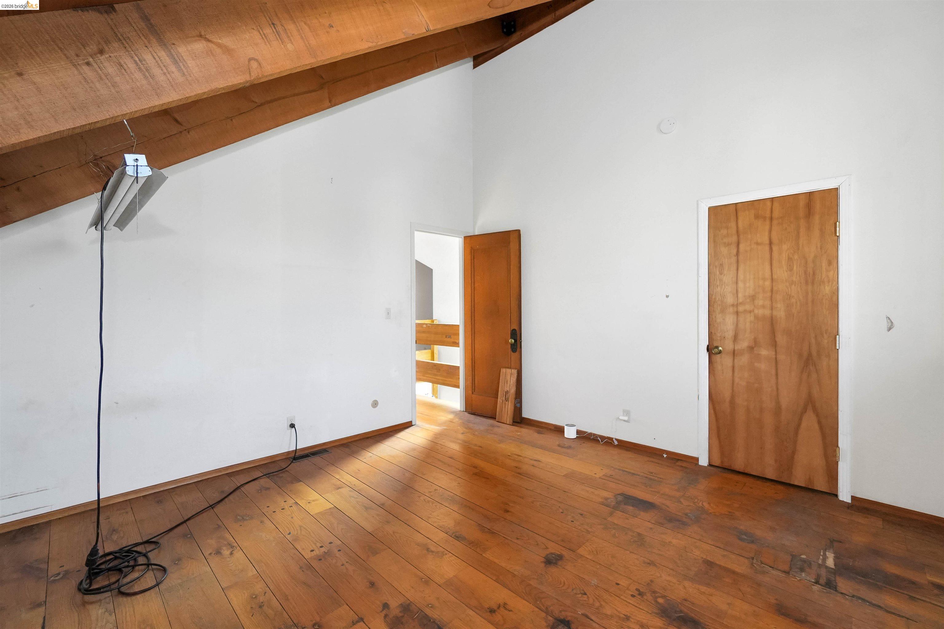 Detail Gallery Image 34 of 60 For 1293 Sanderling Is, Richmond,  CA 94801-4116 - 5 Beds | 2/1 Baths