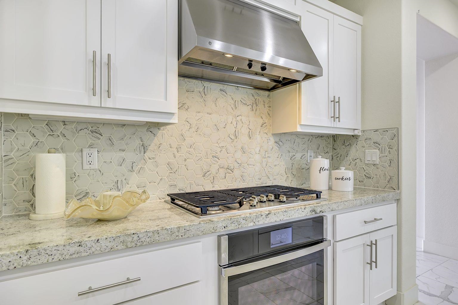 Detail Gallery Image 14 of 60 For 5882 Beechwood Loop, Dublin,  CA 94568 - 5 Beds | 4 Baths