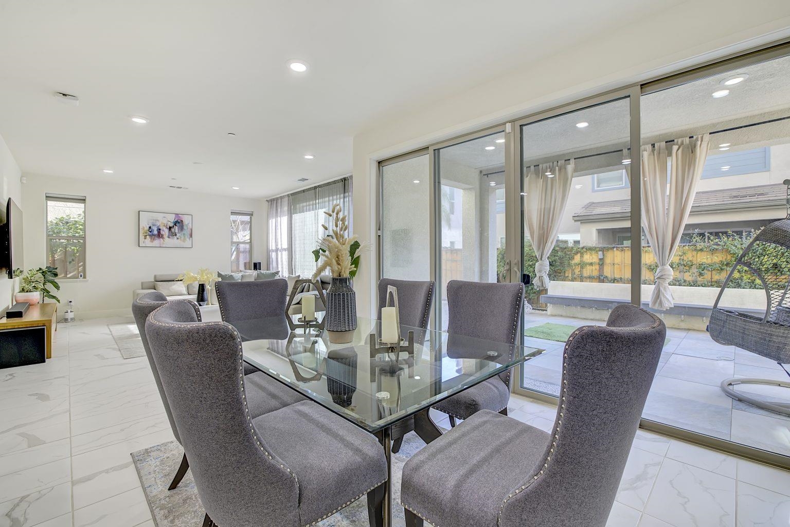 Detail Gallery Image 21 of 60 For 5882 Beechwood Loop, Dublin,  CA 94568 - 5 Beds | 4 Baths