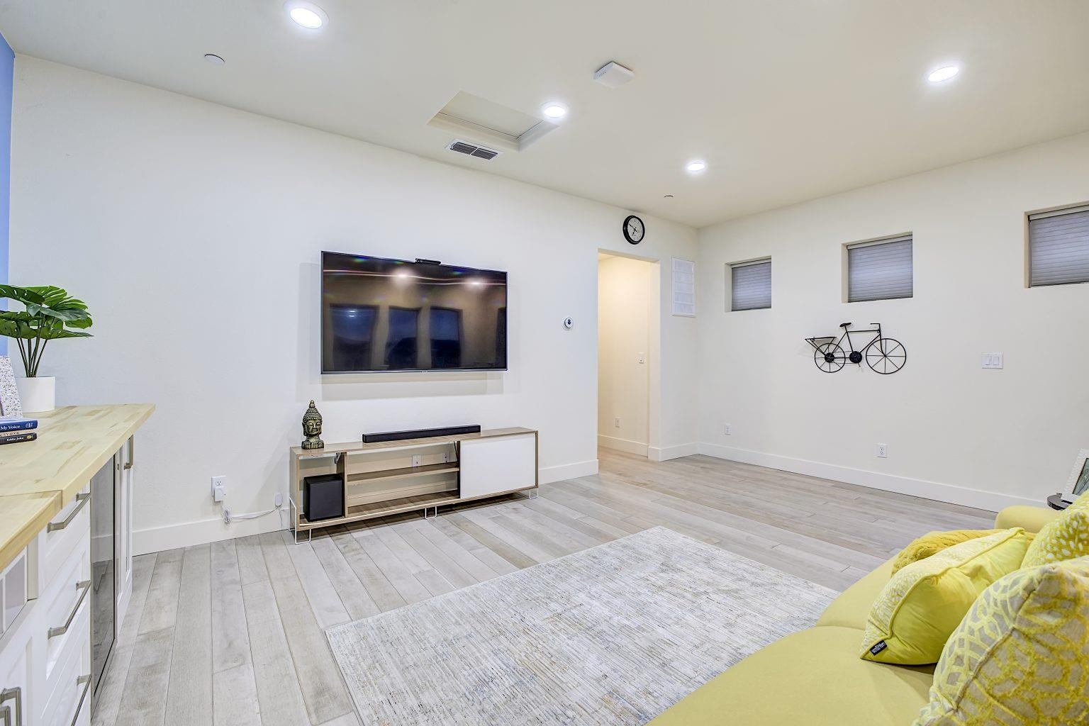 Detail Gallery Image 42 of 60 For 5882 Beechwood Loop, Dublin,  CA 94568 - 5 Beds | 4 Baths